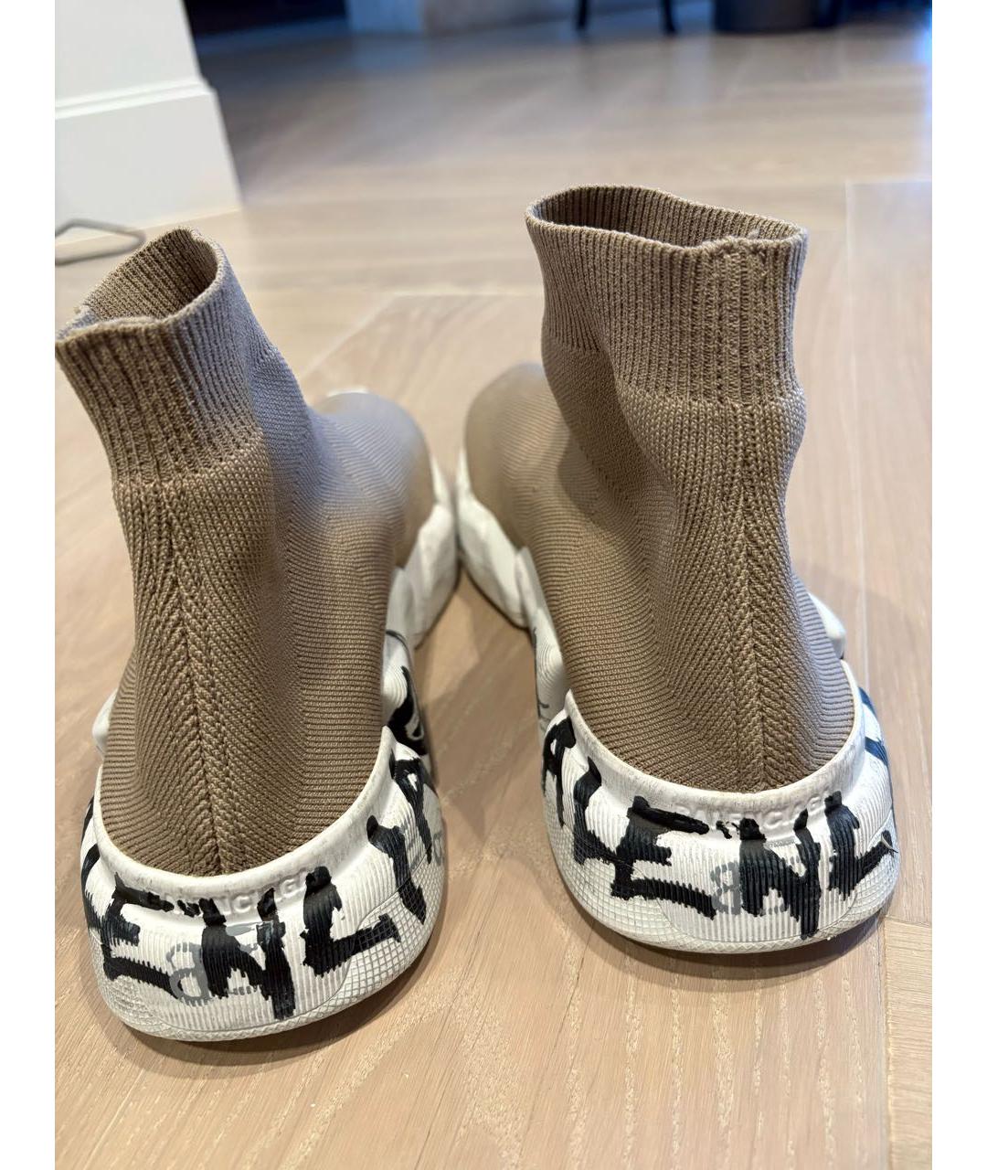 BALENCIAGA Бежевые кроссовки, фото 4