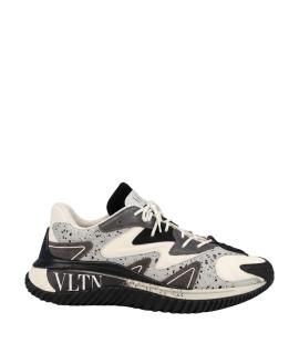 VALENTINO Низкие кроссовки / кеды