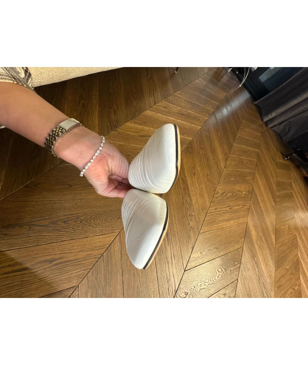 JIMMY CHOO Белые кожаные лоферы, фото 6