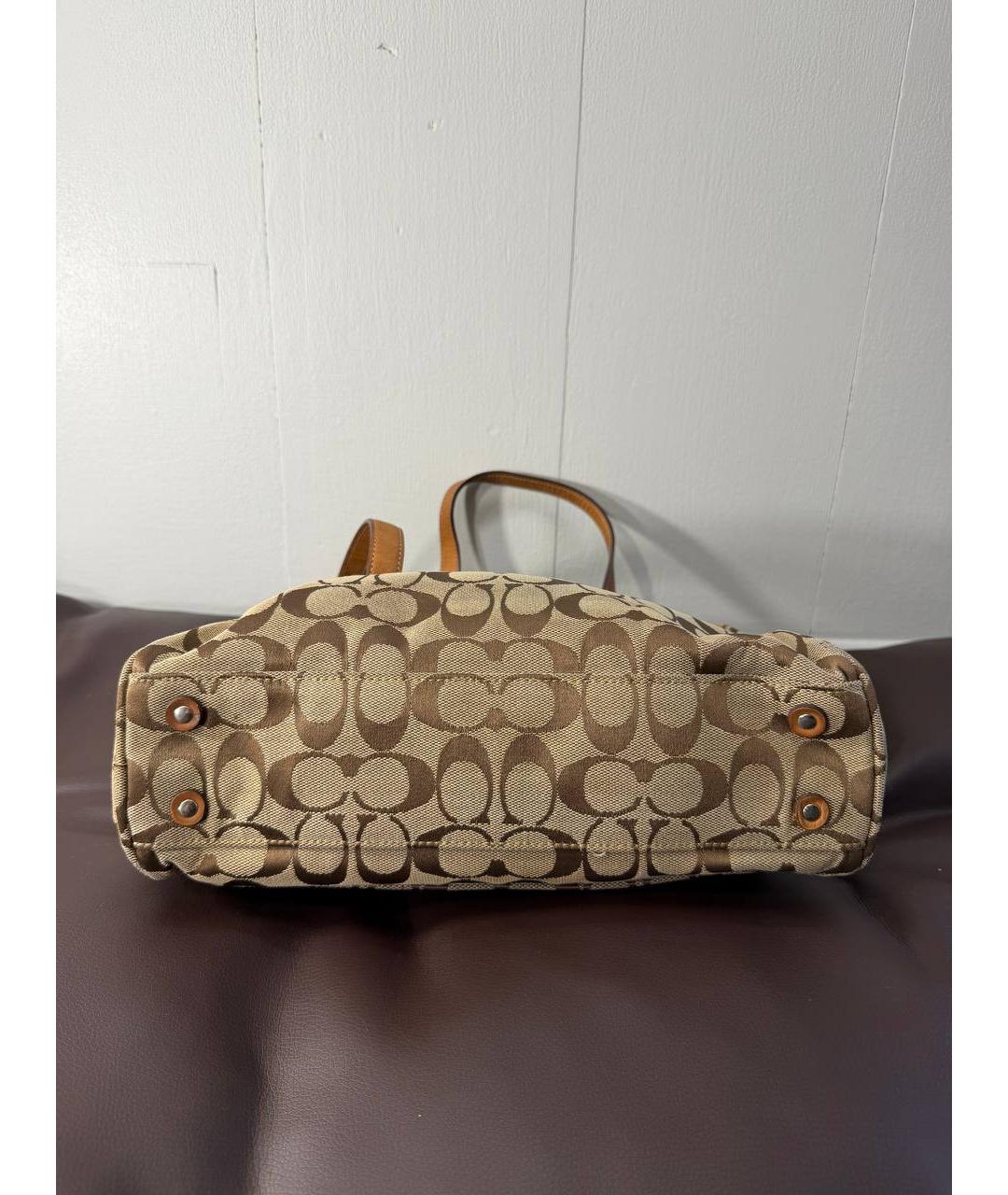 COACH Бежевая сумка с короткими ручками из канвы, фото 8
