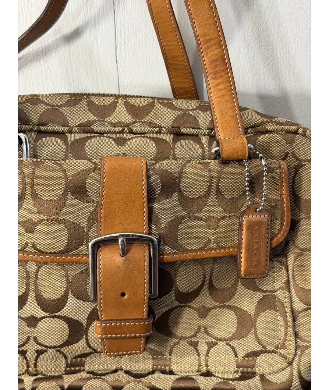 COACH Бежевая сумка с короткими ручками из канвы, фото 4