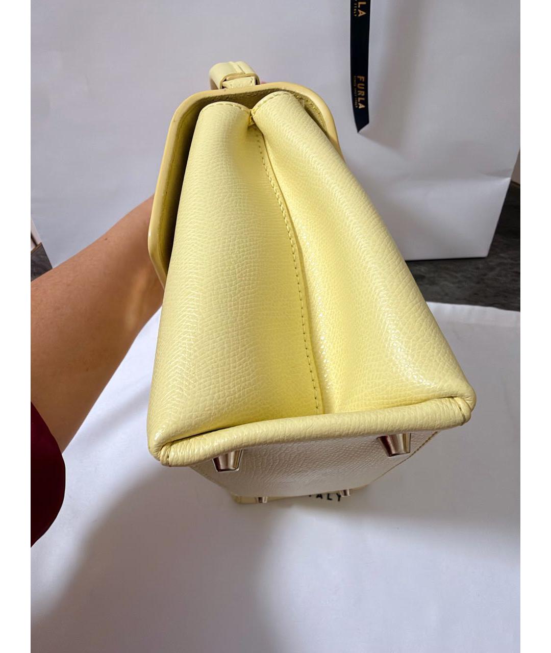 FURLA Желтая кожаная сумка с короткими ручками, фото 6