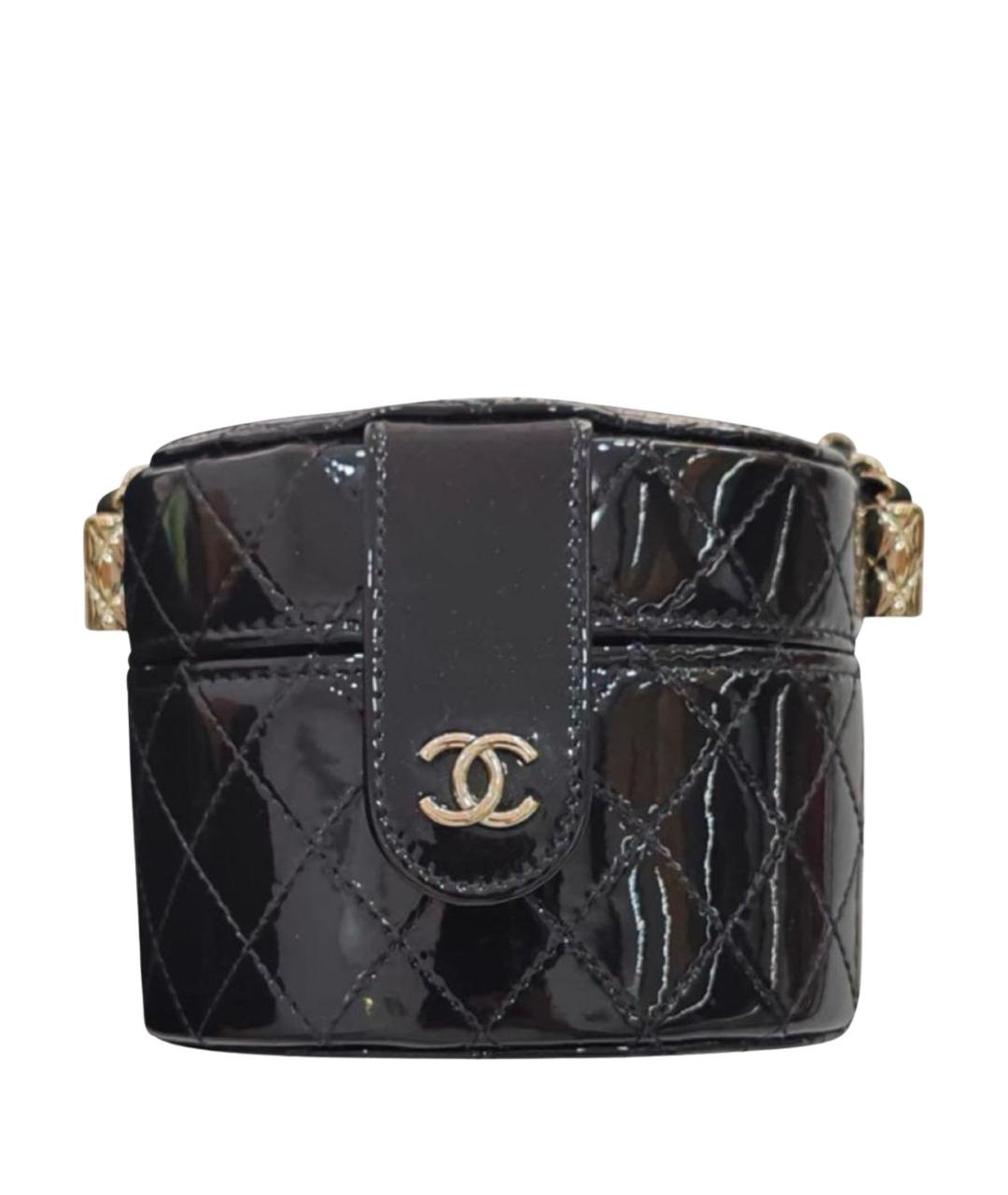 CHANEL Черная сумка через плечо из лакированной кожи, фото 1