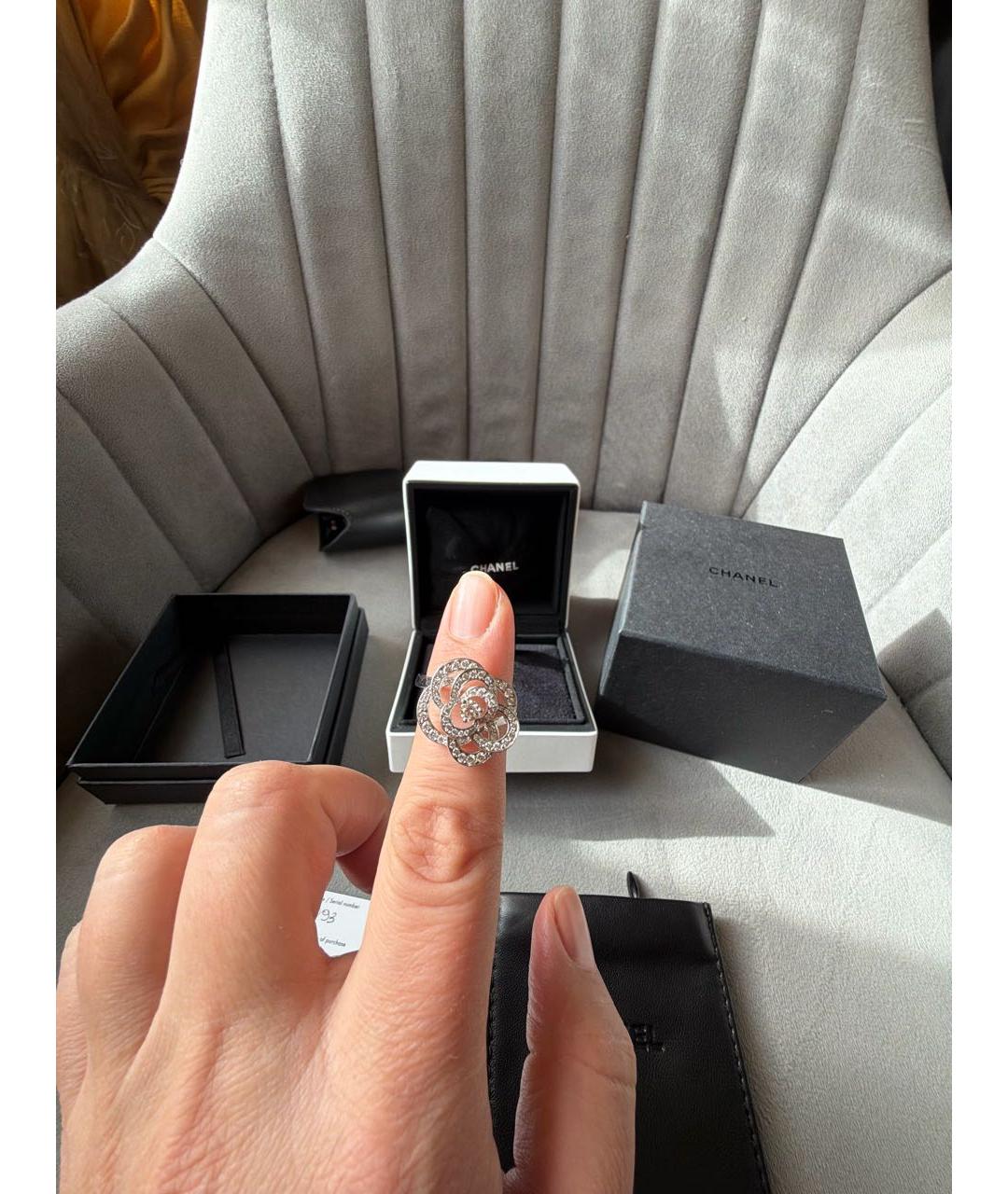 CHANEL Белое кольцо из белого золота, фото 2