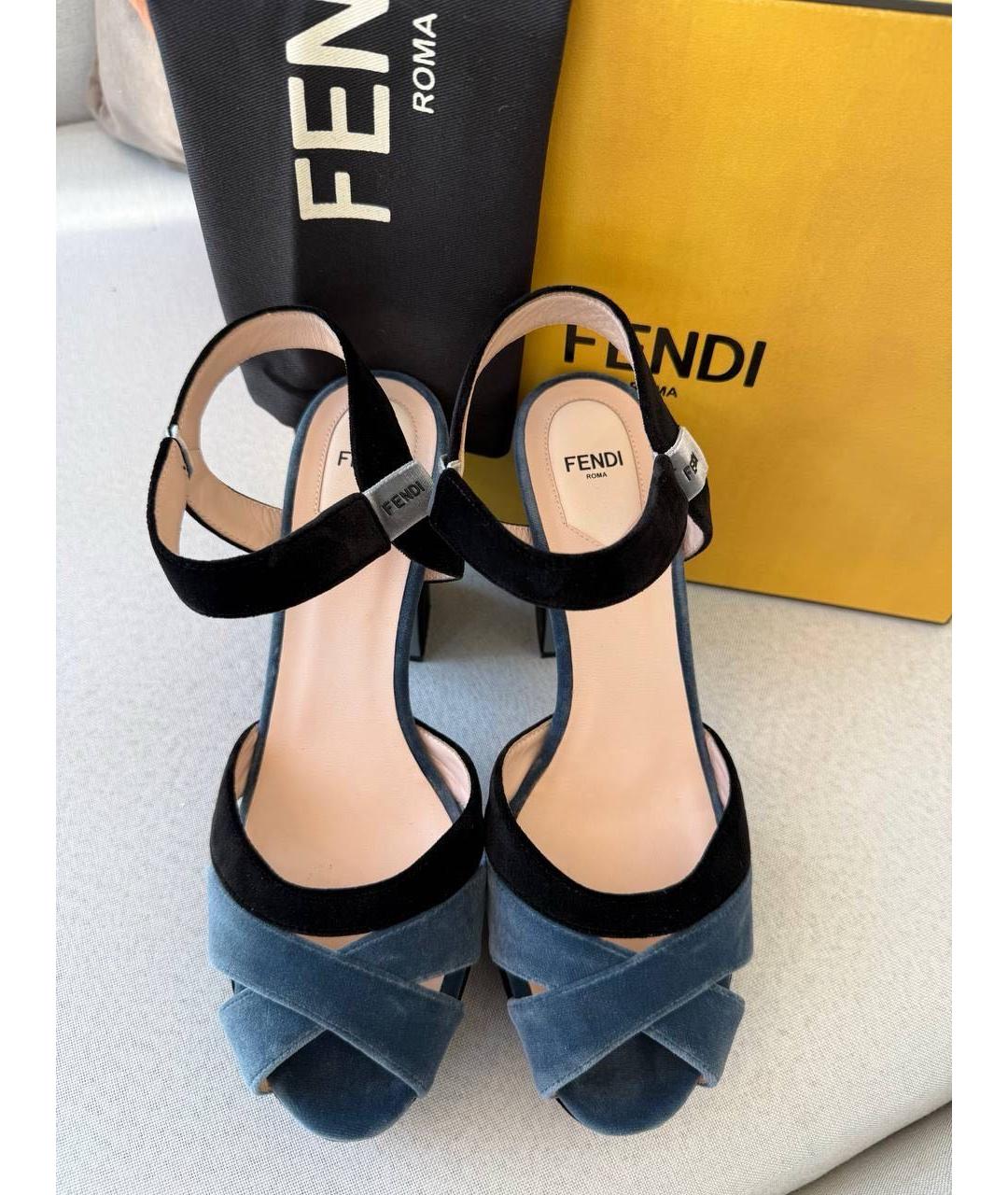 FENDI Синие бархатные босоножки, фото 2
