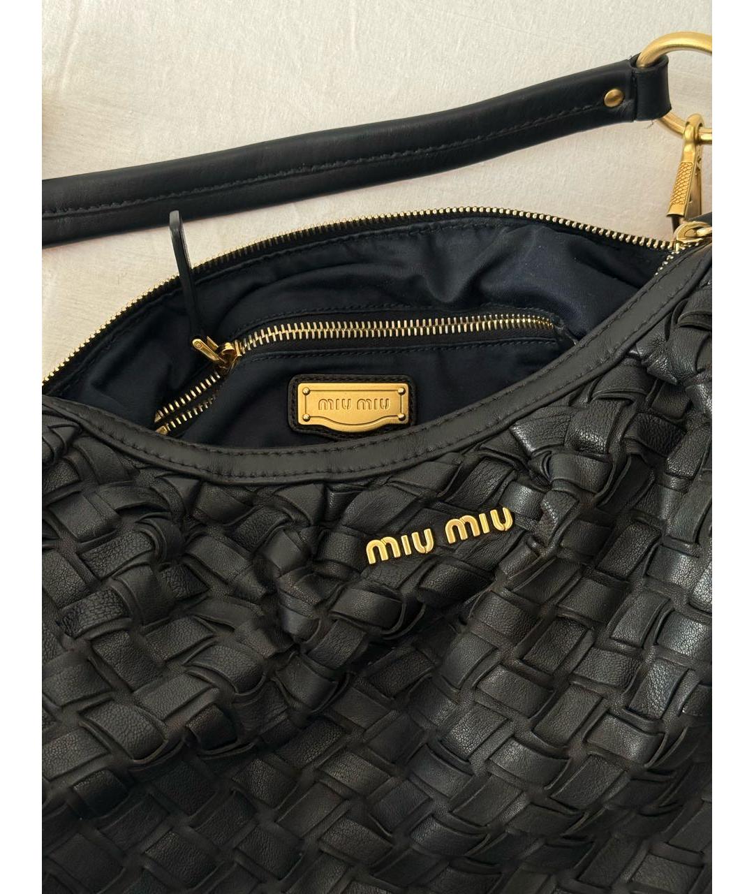 MIU MIU Черная кожаная сумка через плечо, фото 5