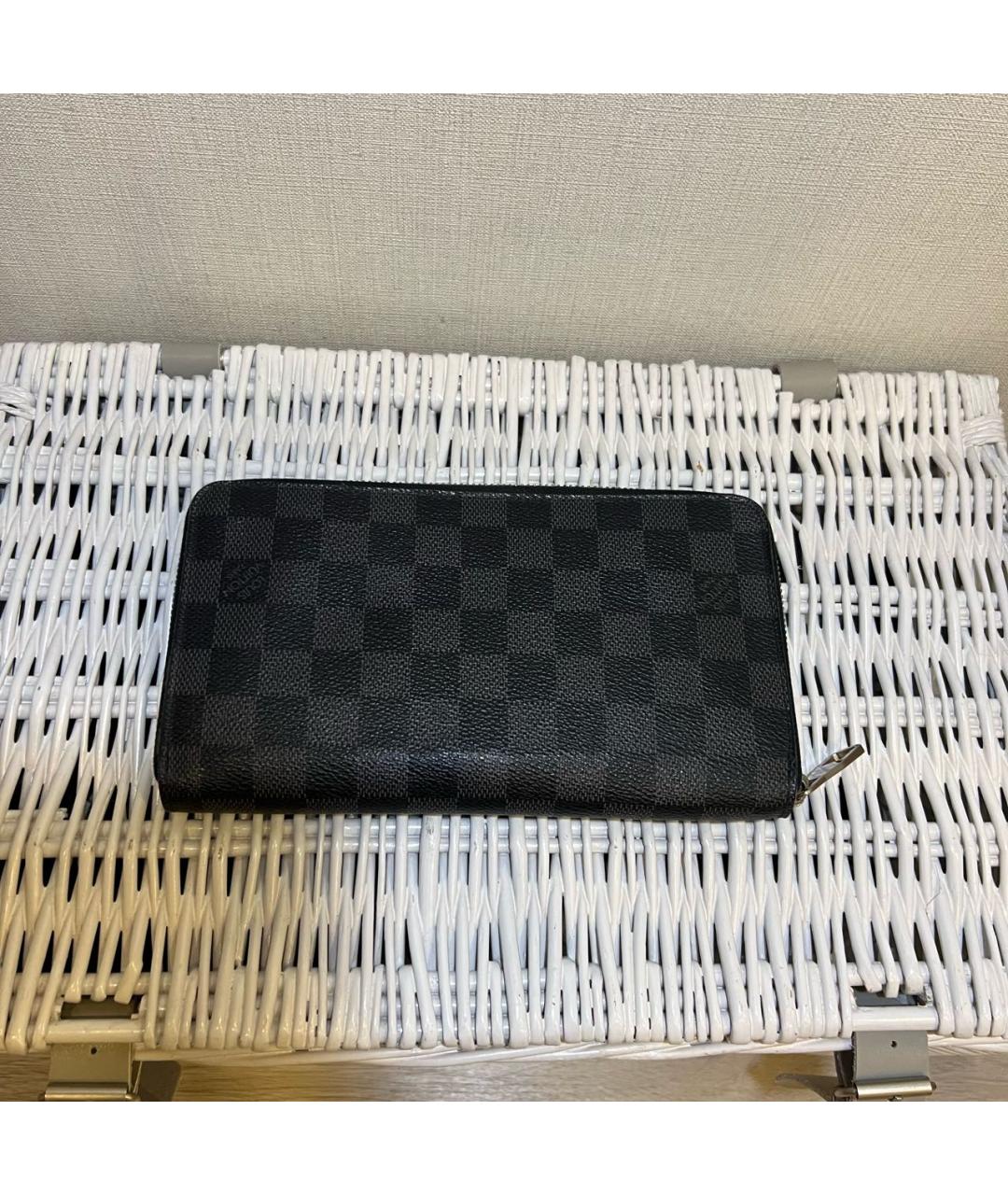LOUIS VUITTON Черный кожаный кошелек, фото 8