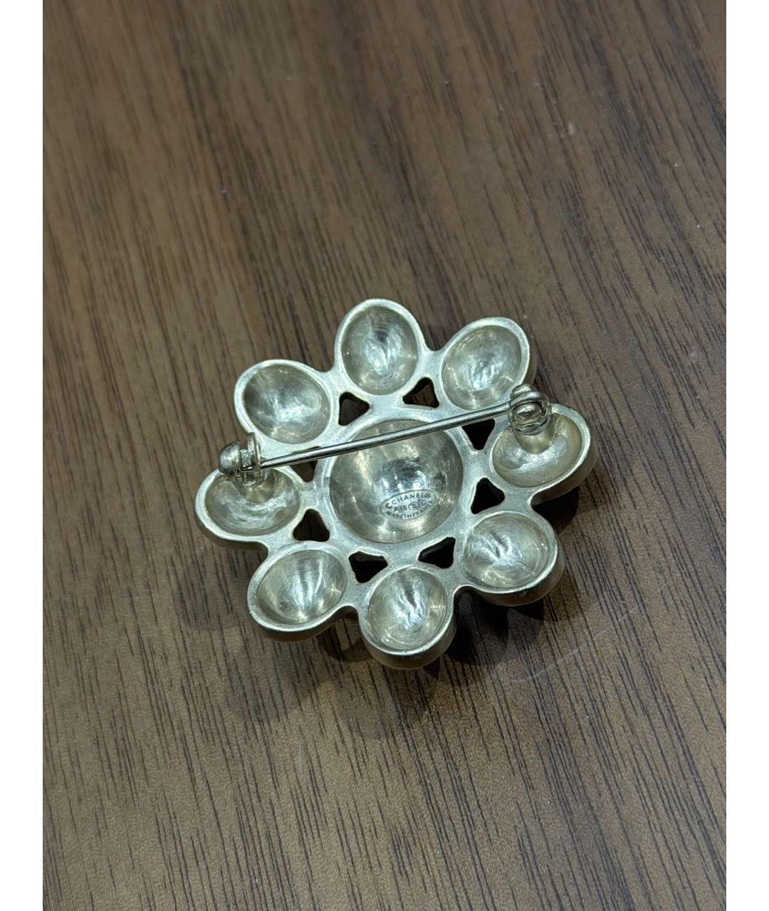 CHANEL Бежевая металлическая булавка / брошь, фото 3