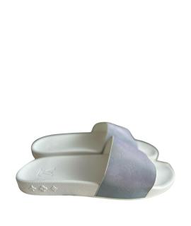 LOUIS VUITTON Шлепанцы