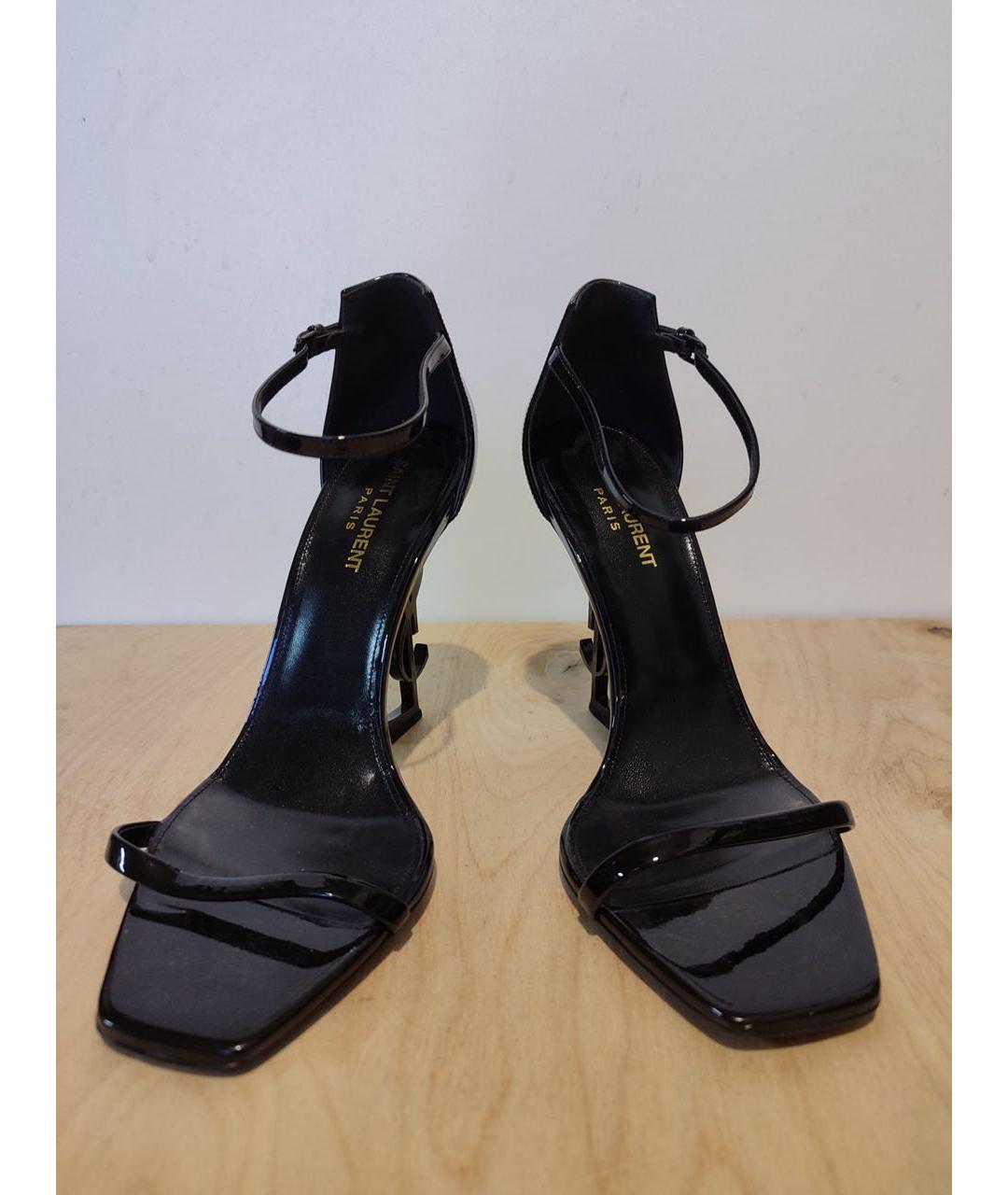 SAINT LAURENT Черные босоножки из лакированной кожи, фото 2