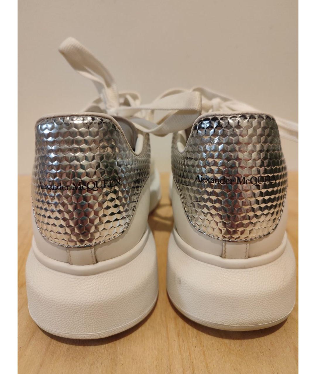 ALEXANDER MCQUEEN Белые кожаные кеды, фото 4