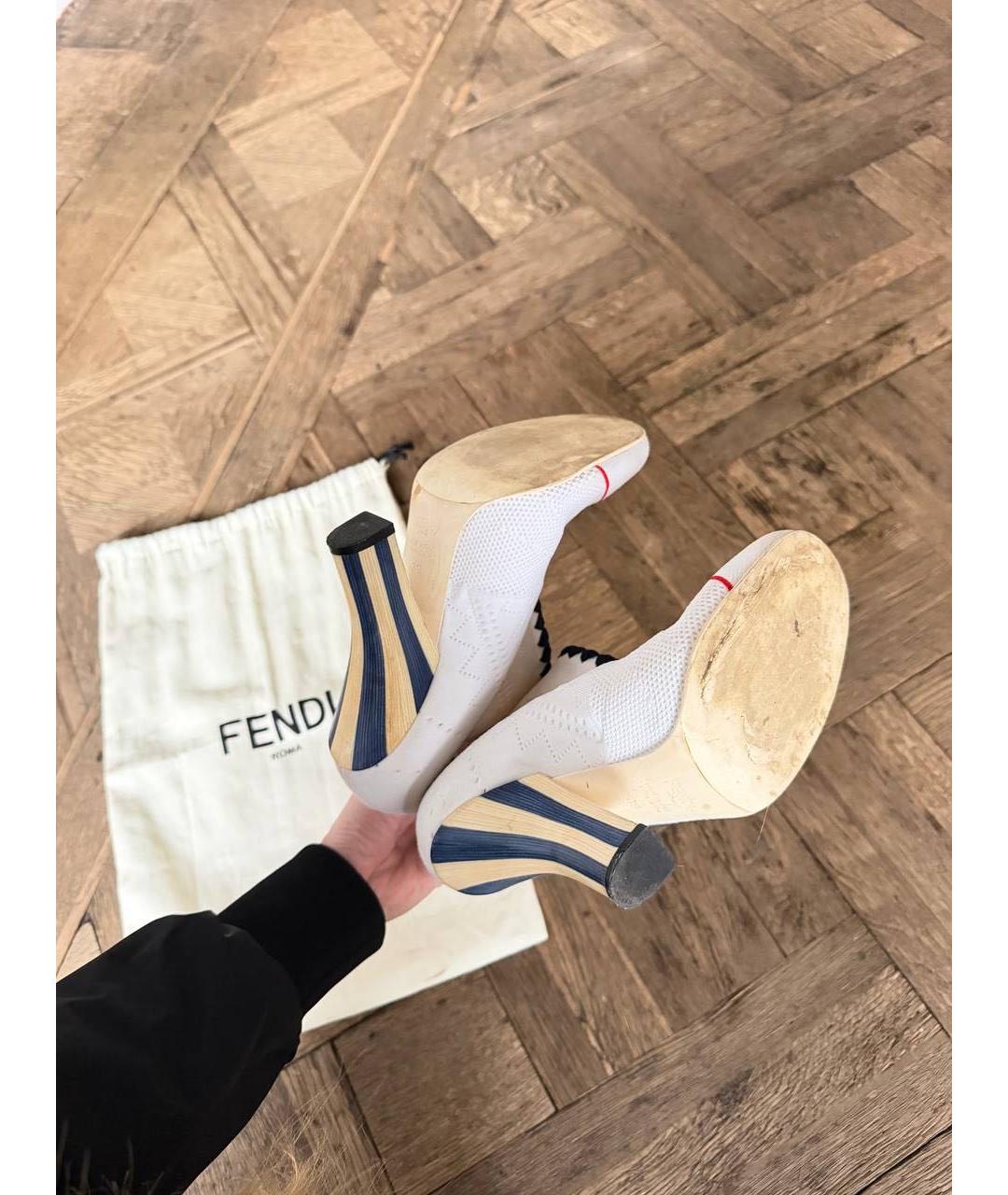 FENDI Белые текстильные ботильоны, фото 4