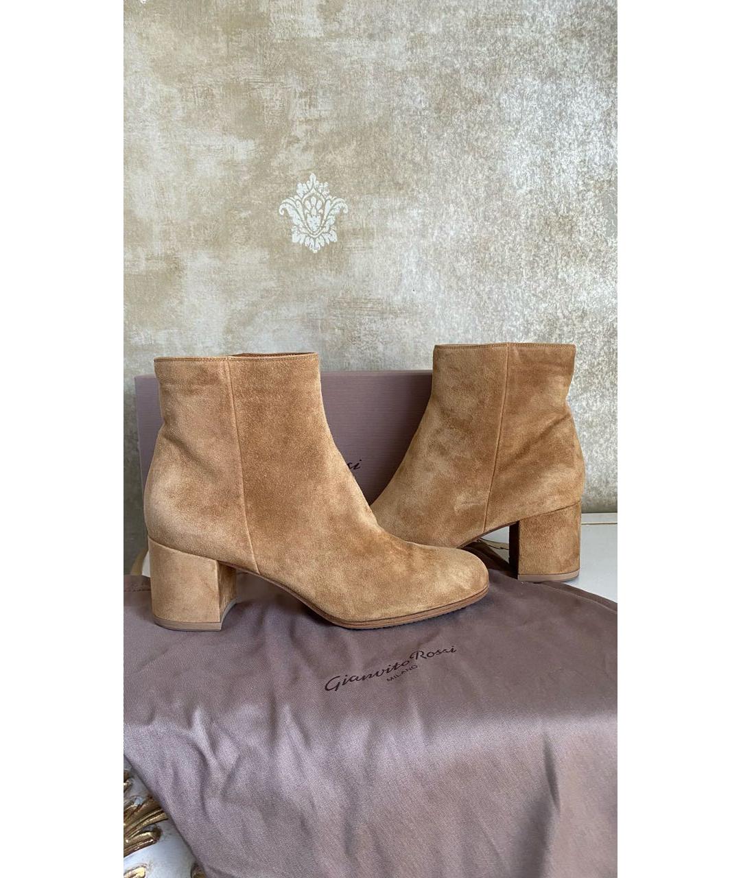 GIANVITO ROSSI Коричневые замшевые ботильоны, фото 4