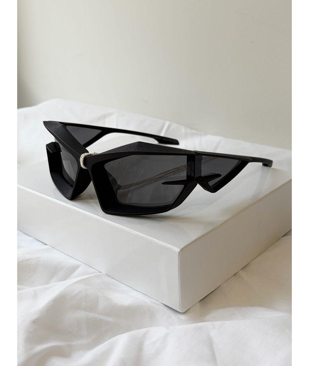 GIVENCHY Черные пластиковые солнцезащитные очки, фото 2