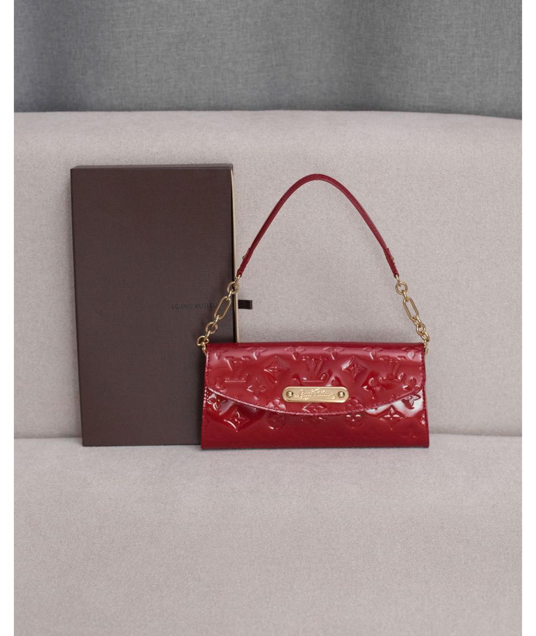 LOUIS VUITTON Красная сумка с короткими ручками из лакированной кожи, фото 2