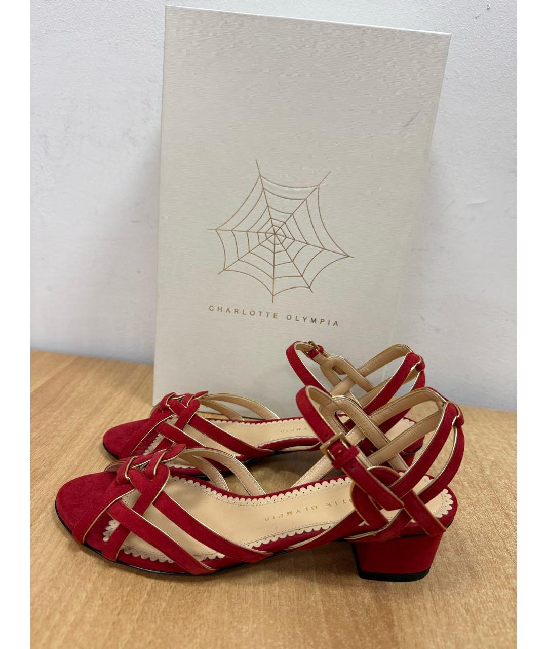 CHARLOTTE OLYMPIA Красные замшевые босоножки, фото 3