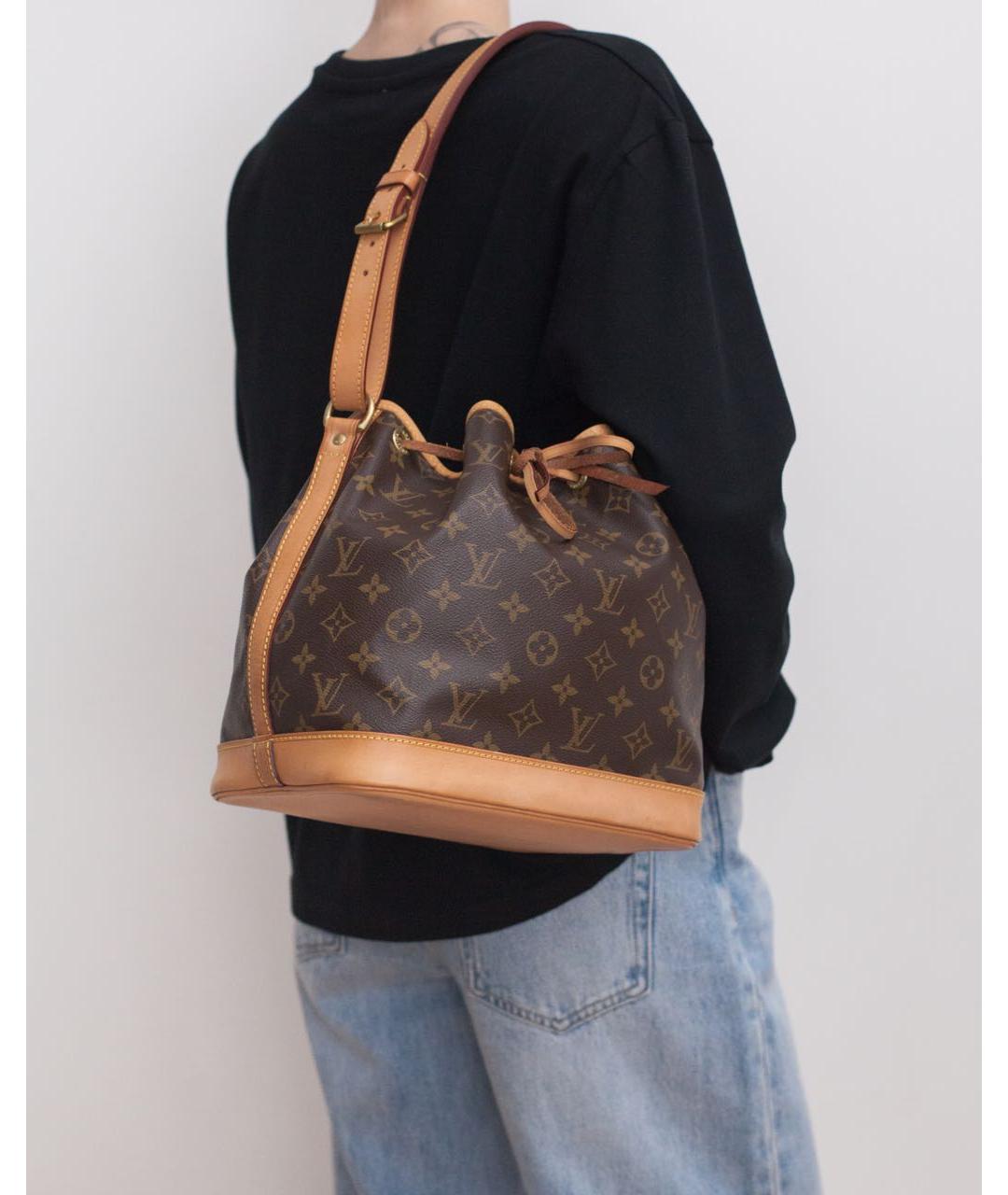 LOUIS VUITTON Коричневая сумка с короткими ручками из канвы, фото 2