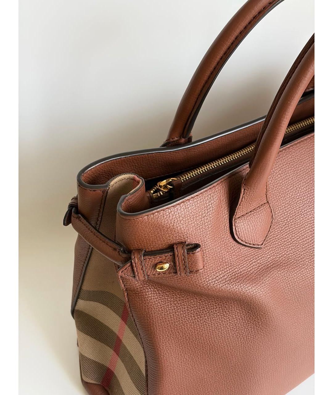 BURBERRY Коричневая кожаная сумка с короткими ручками, фото 4