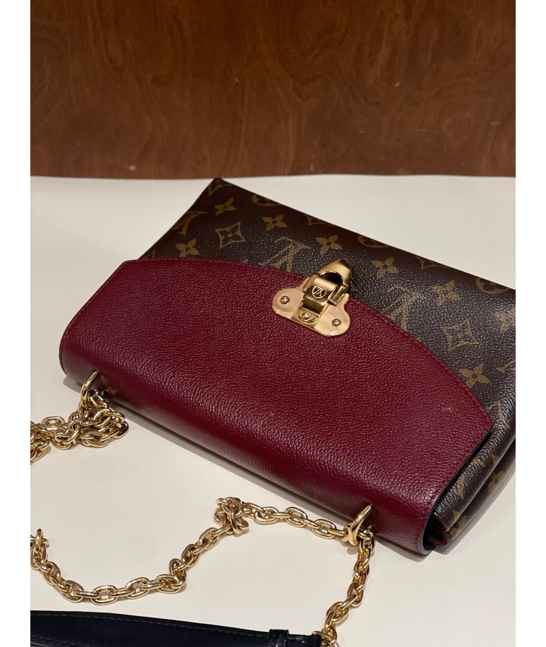 LOUIS VUITTON Бордовая кожаная сумка через плечо, фото 6