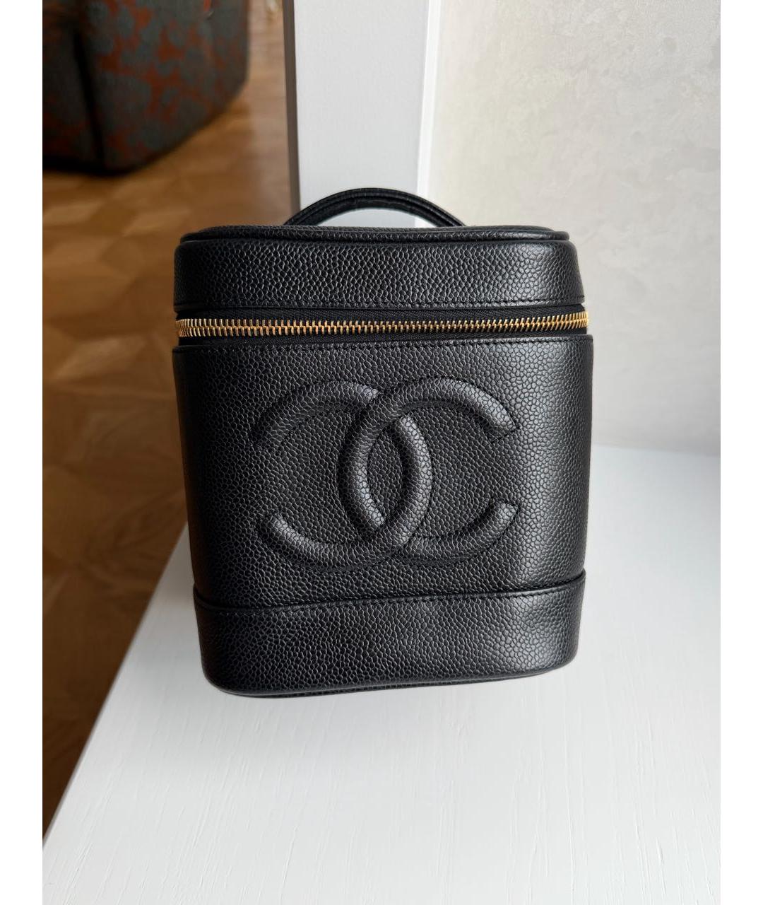 CHANEL Черная кожаная сумка с короткими ручками, фото 8