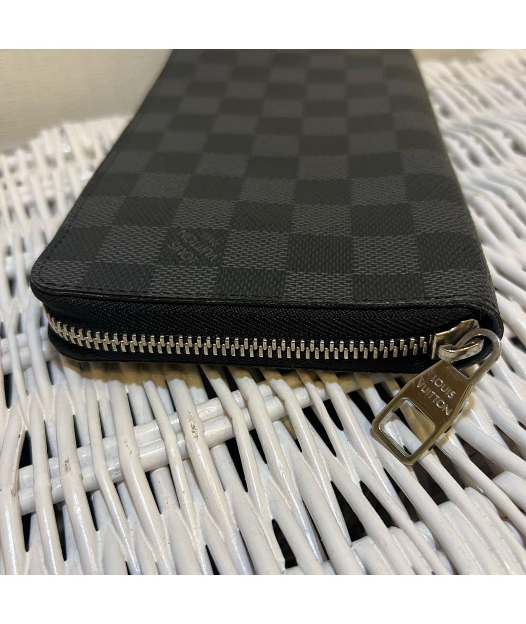 LOUIS VUITTON Черный кожаный кошелек, фото 3