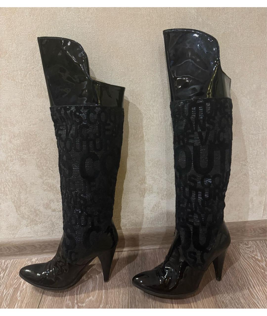 VERSACE Черные сапоги из лакированной кожи, фото 7
