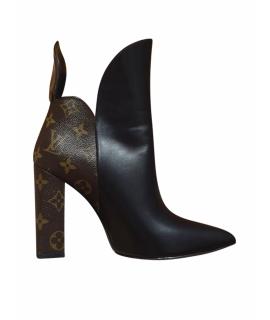 LOUIS VUITTON Ботильоны