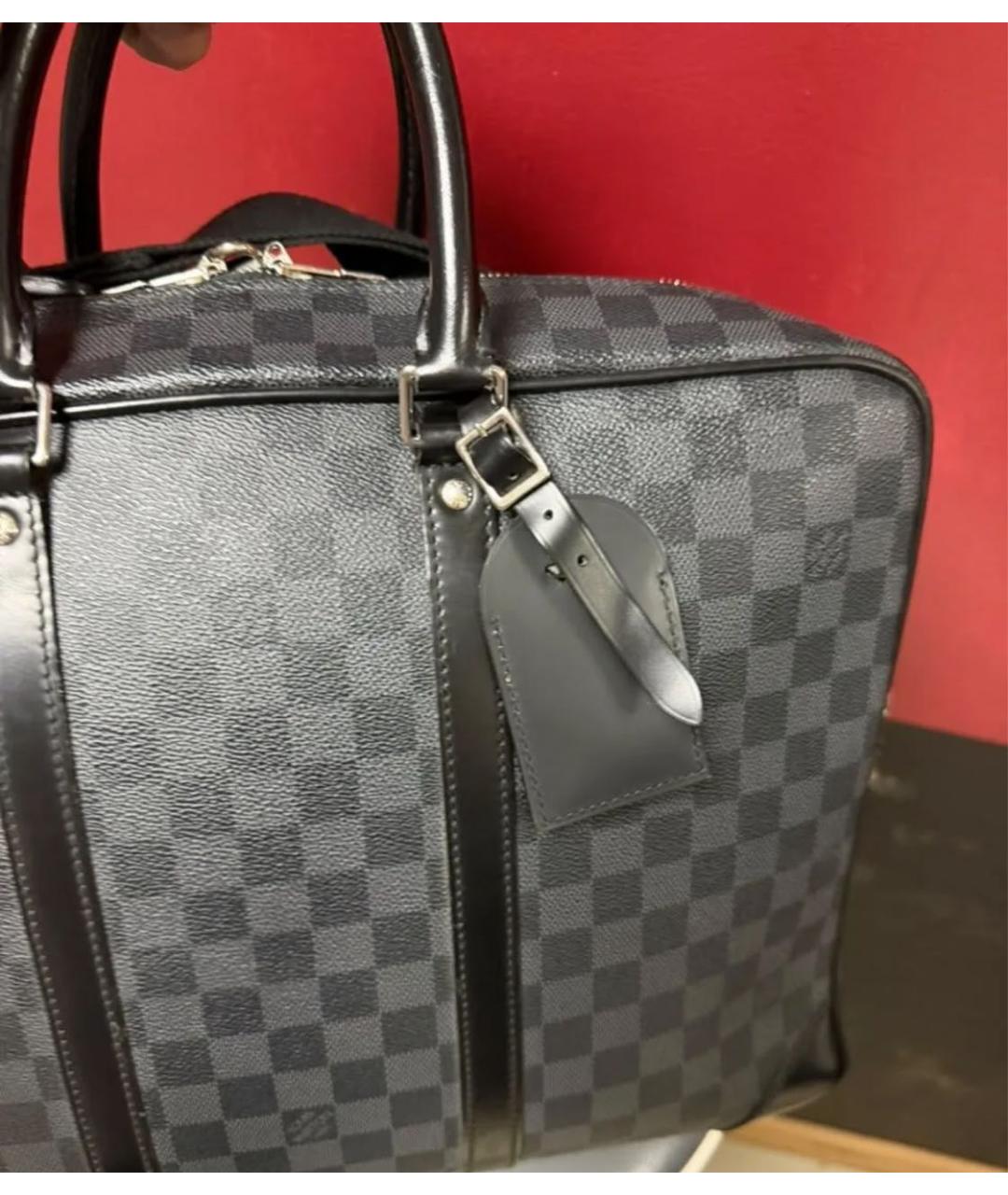 LOUIS VUITTON Черная кожаная сумка на плечо, фото 5