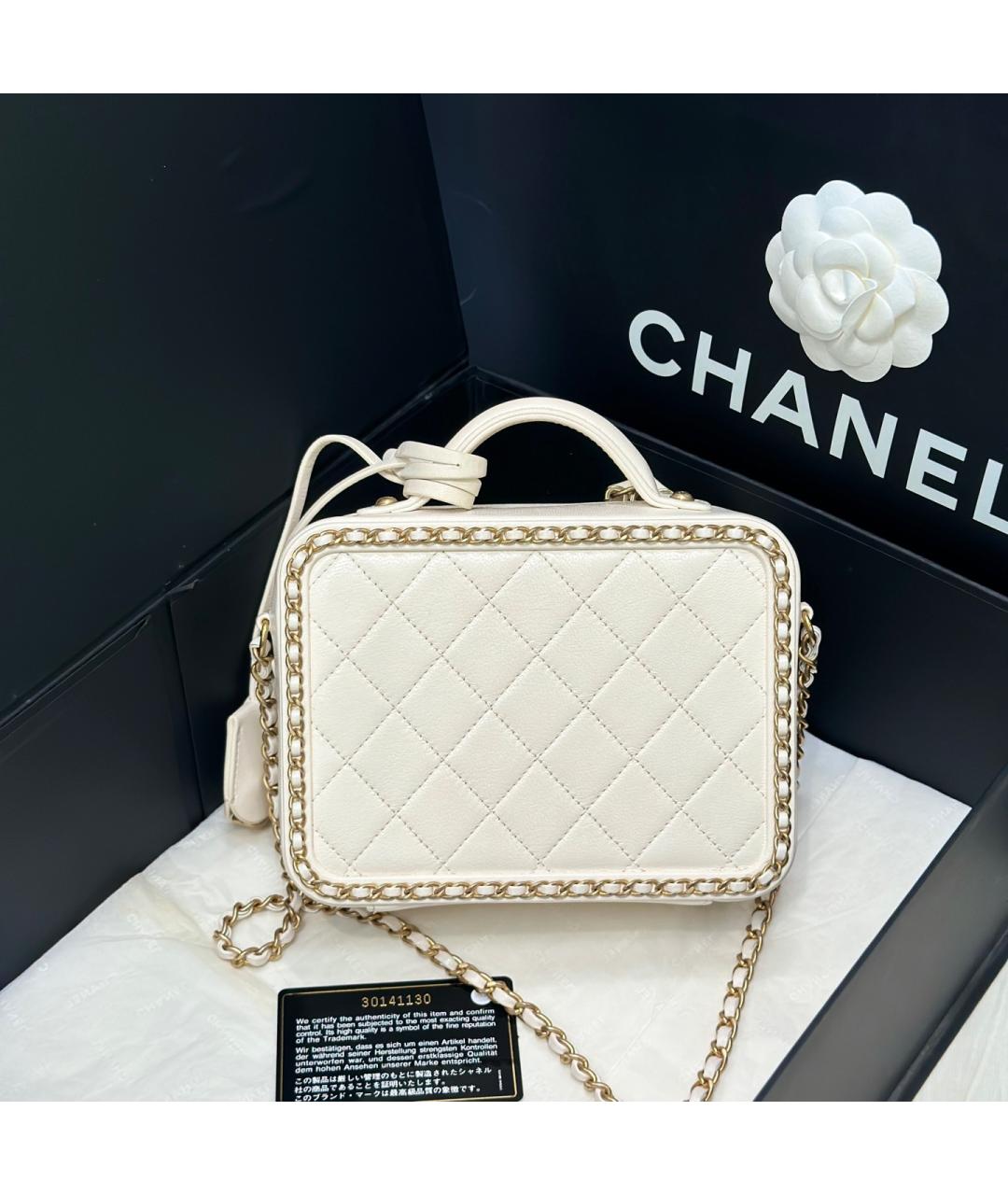 CHANEL Белая кожаная сумка через плечо, фото 3