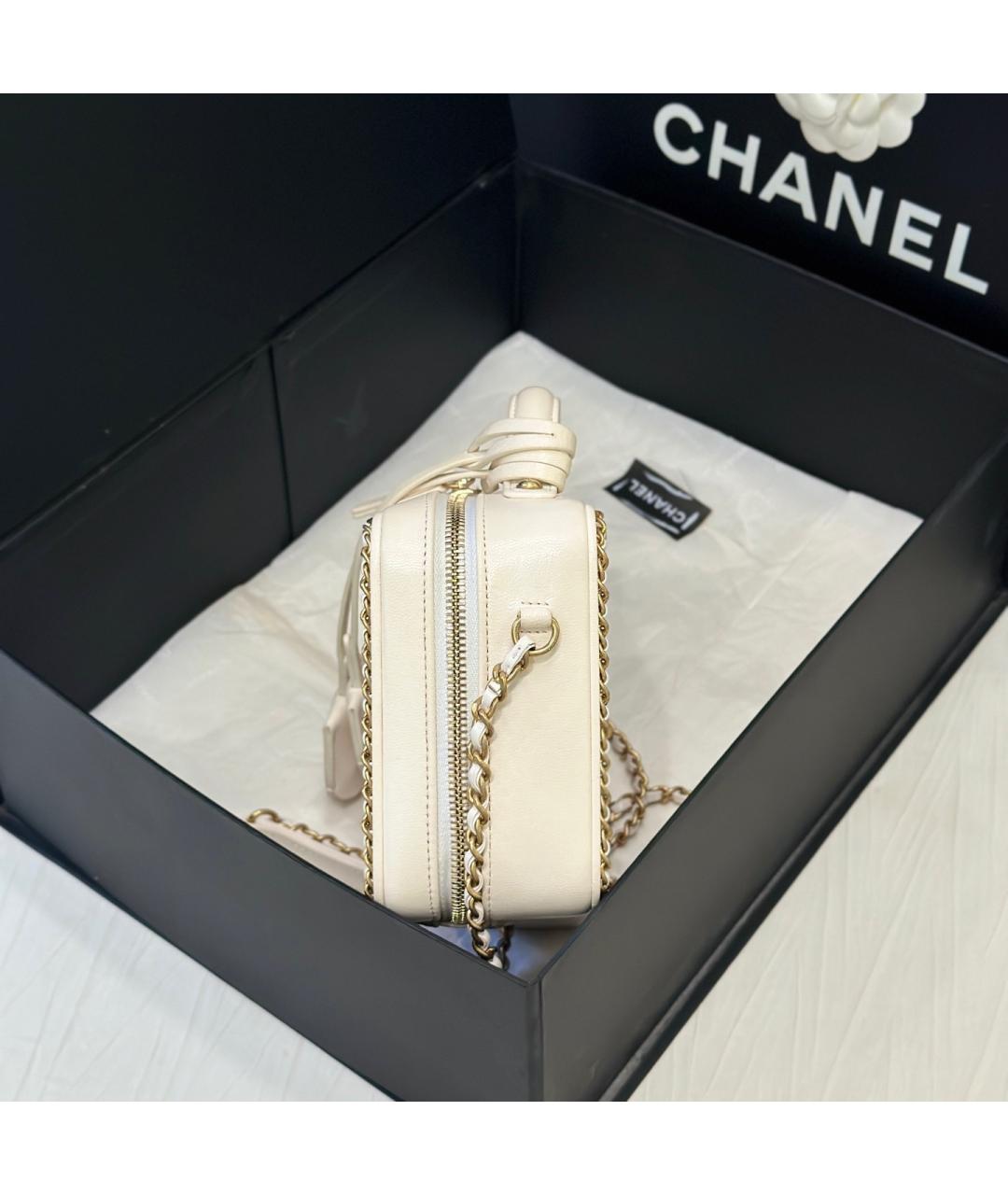CHANEL Белая кожаная сумка через плечо, фото 4