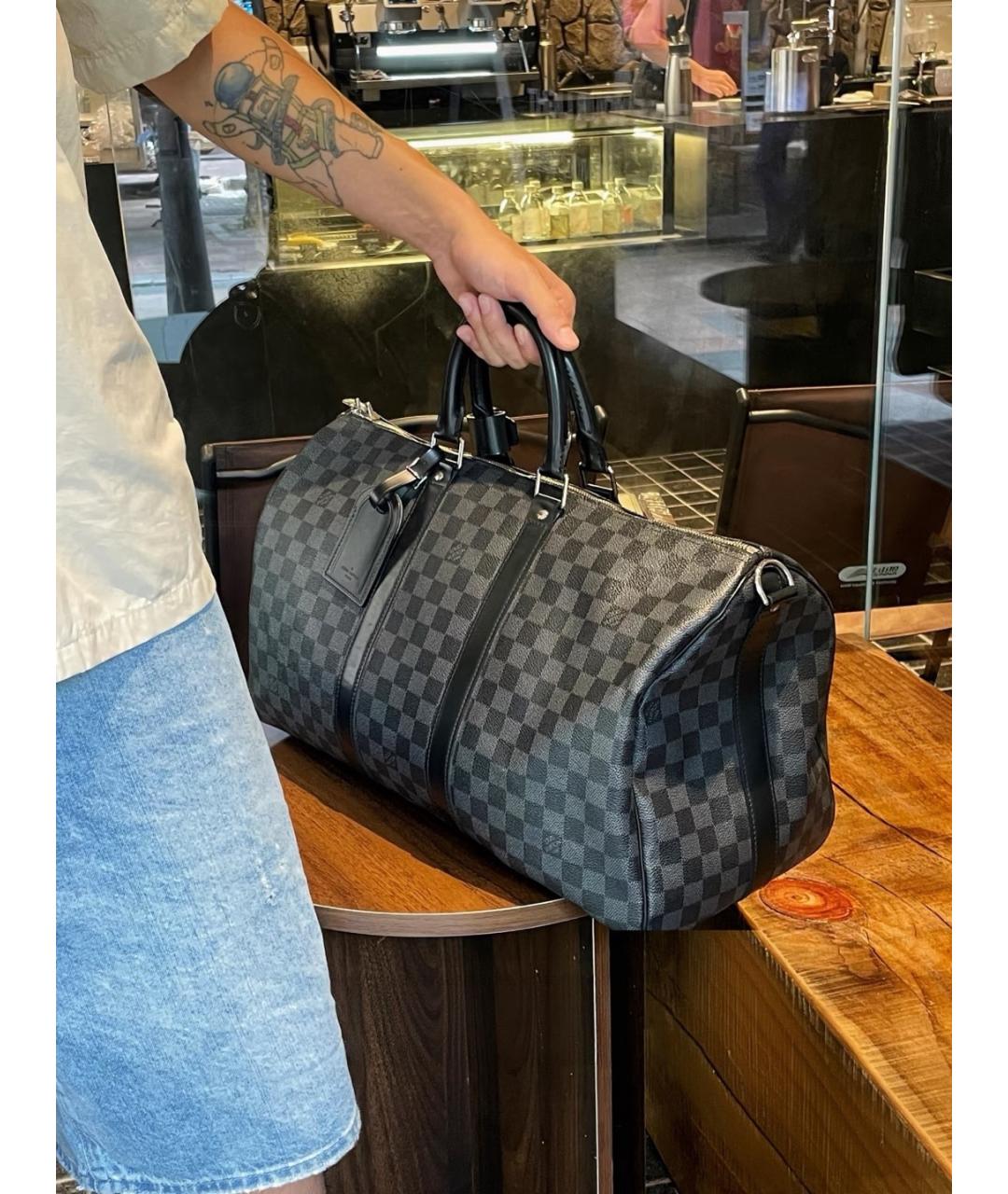 LOUIS VUITTON Черная дорожная/спортивная сумка из канвы, фото 7