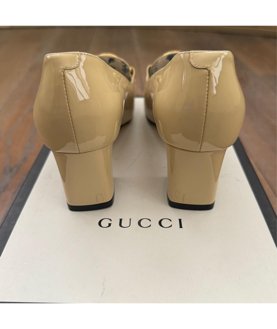 GUCCI Бежевые туфли из лакированной кожи, фото 4