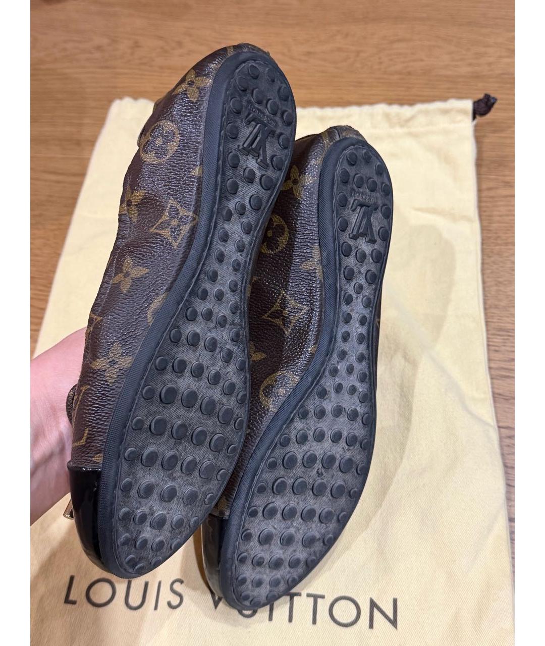 LOUIS VUITTON Коричневые кожаные балетки, фото 3