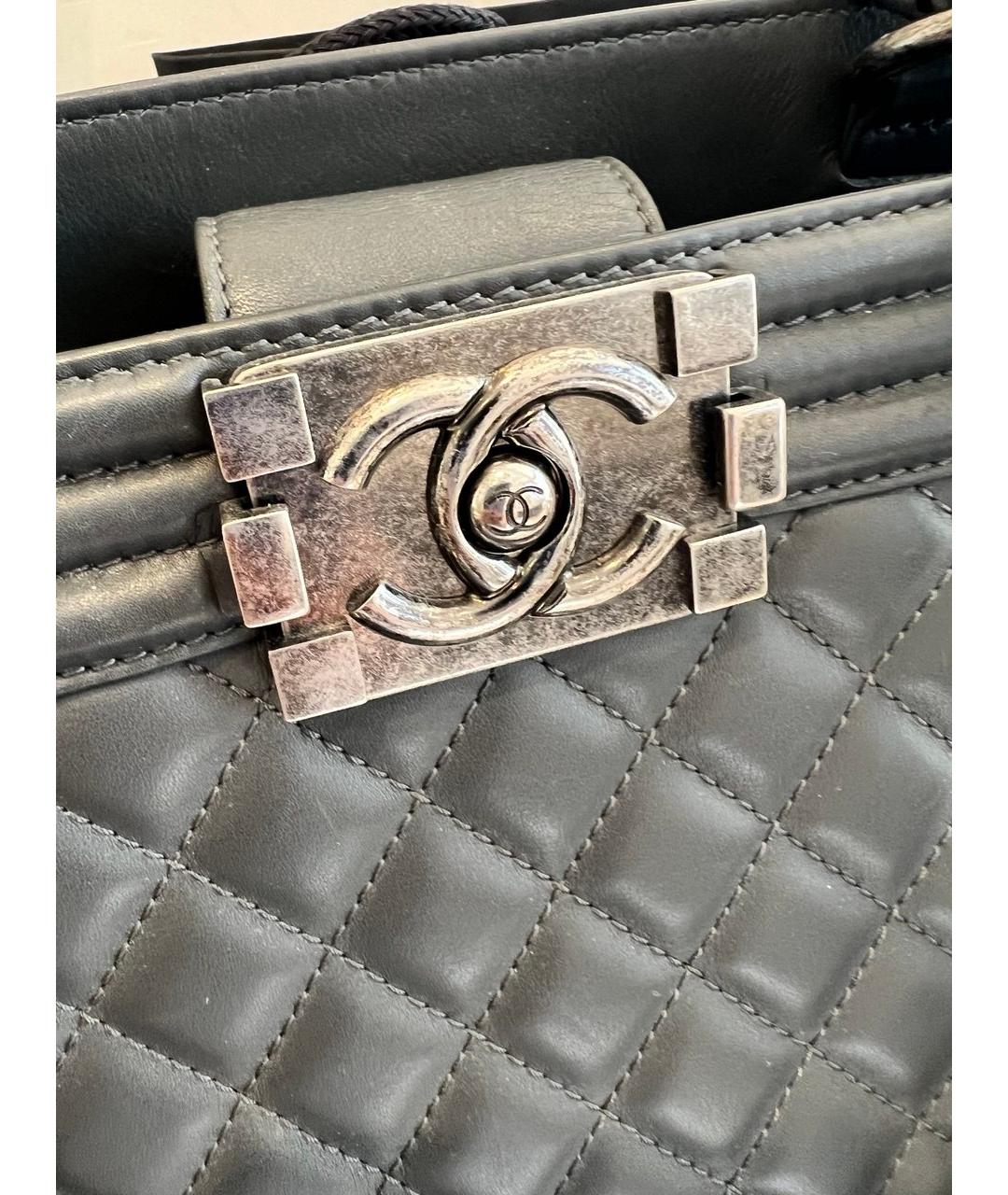 CHANEL Серая кожаная сумка тоут, фото 7