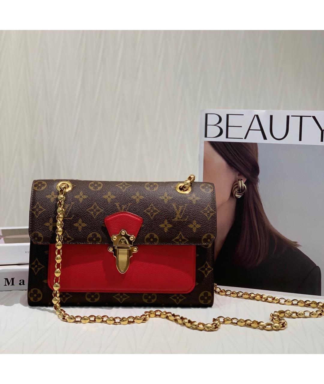 LOUIS VUITTON Красная сумка через плечо из канвы, фото 7