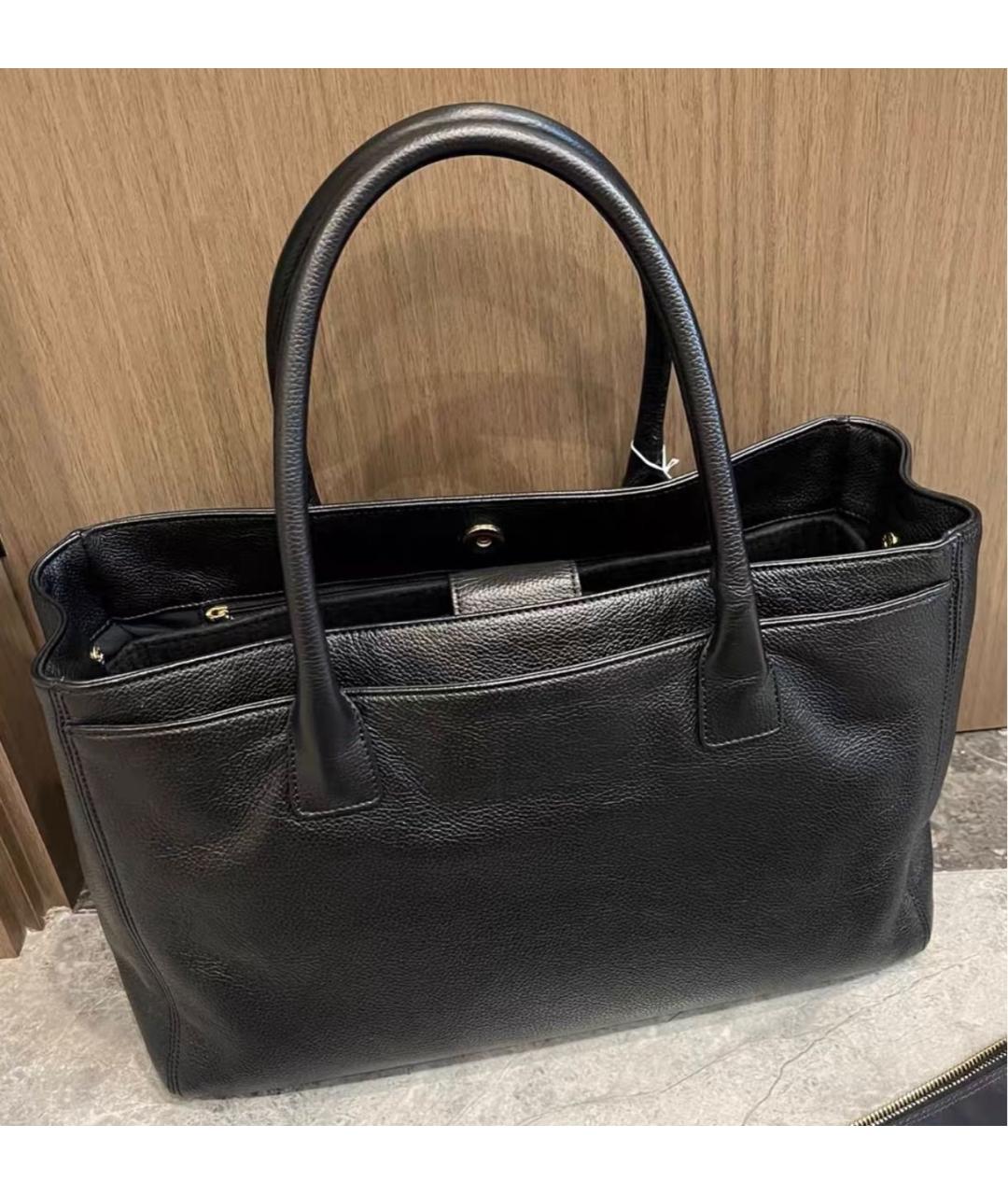 CHANEL Черная кожаная сумка с короткими ручками, фото 3