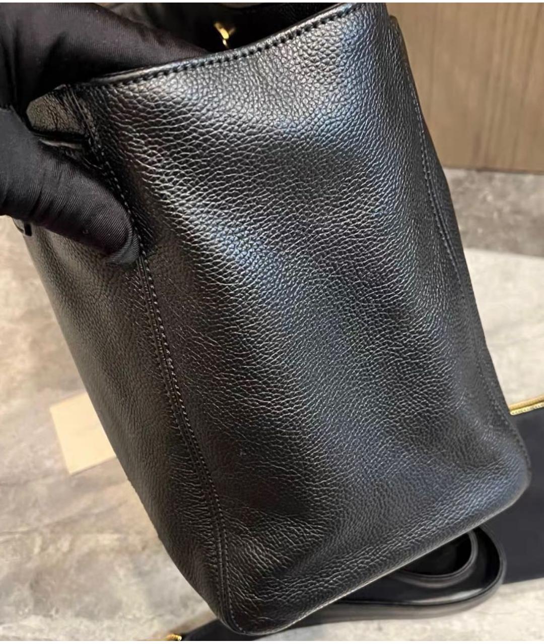 CHANEL Черная кожаная сумка с короткими ручками, фото 4