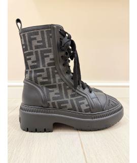 FENDI Ботинки