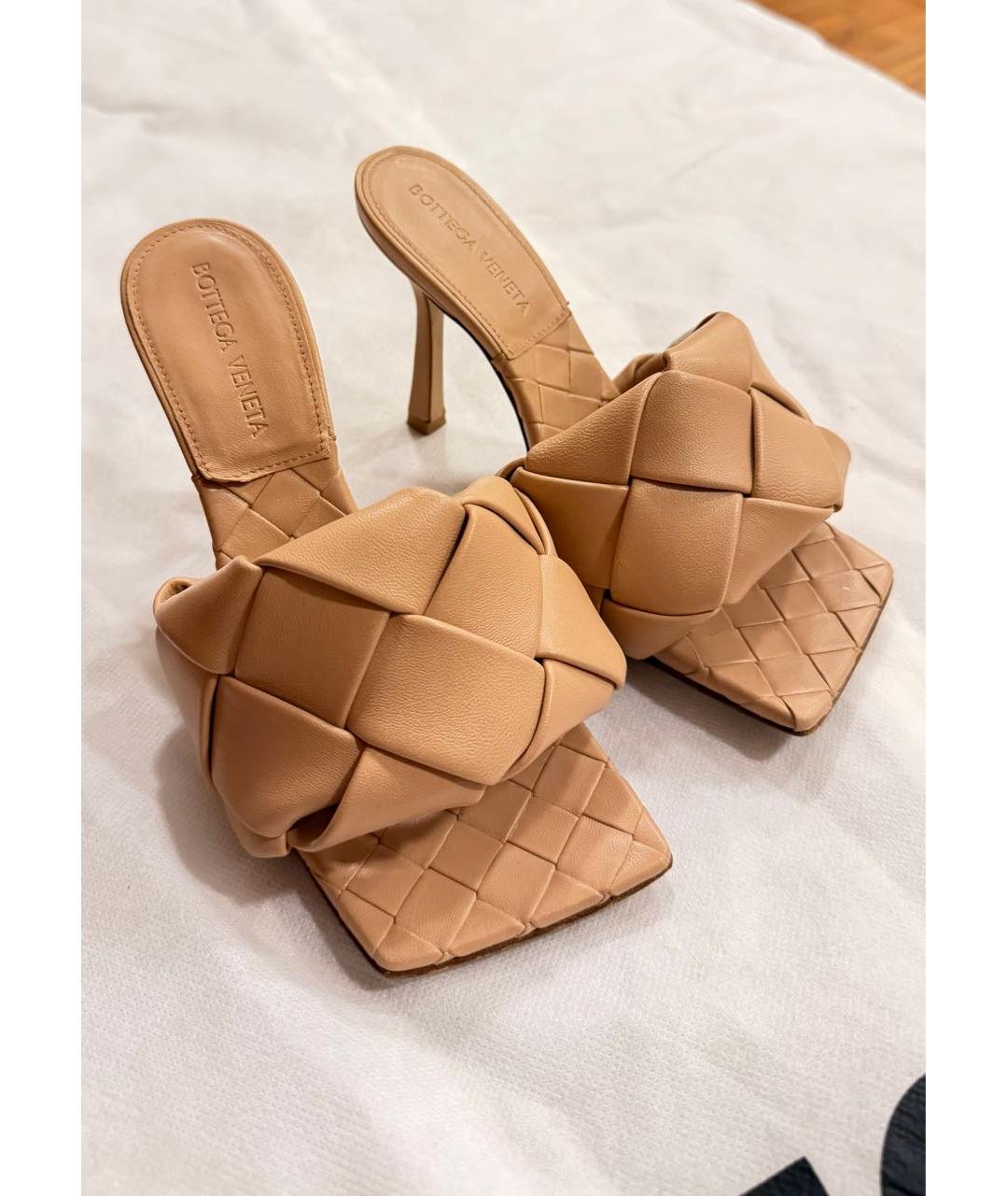 BOTTEGA VENETA Бежевые кожаные мюли, фото 4