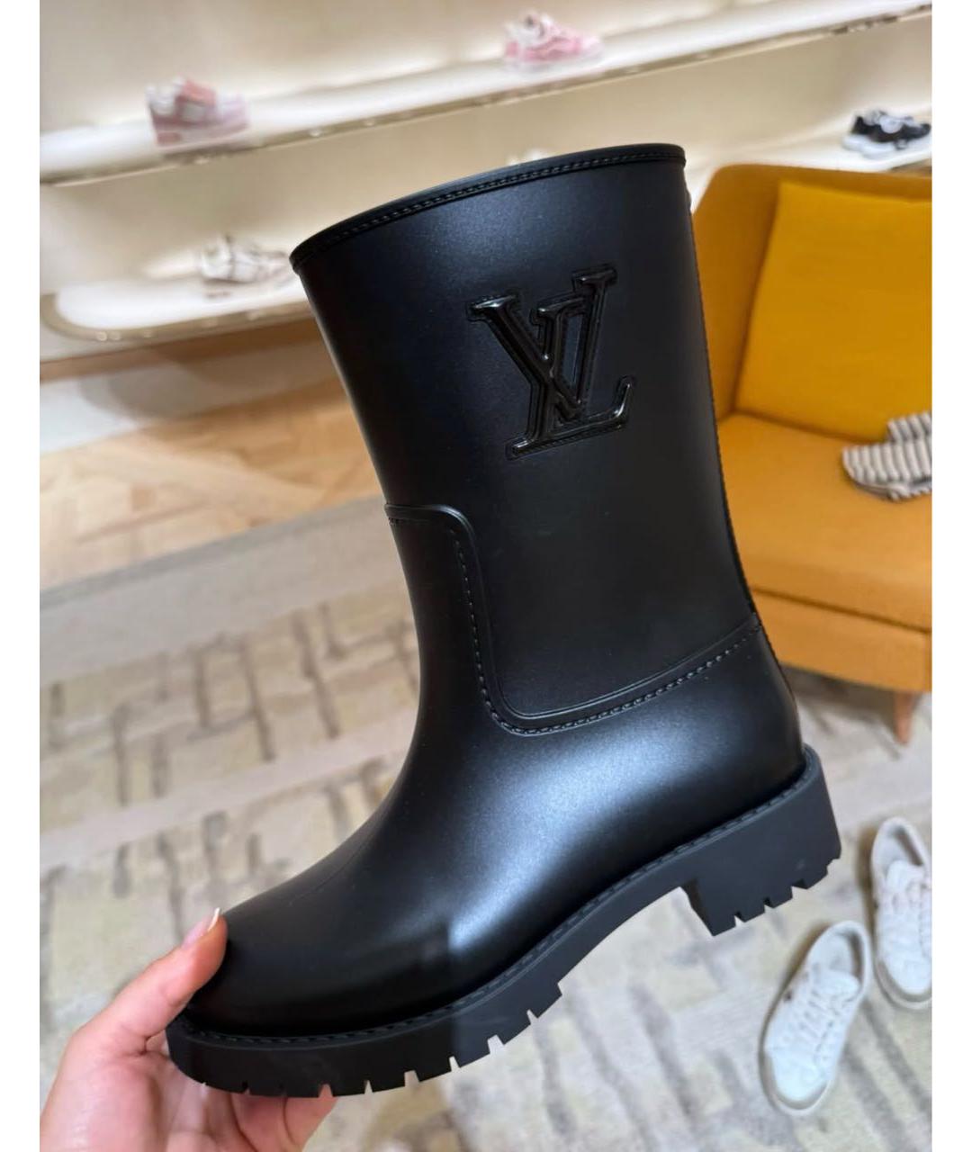 LOUIS VUITTON Черные резиновые полусапоги, фото 2