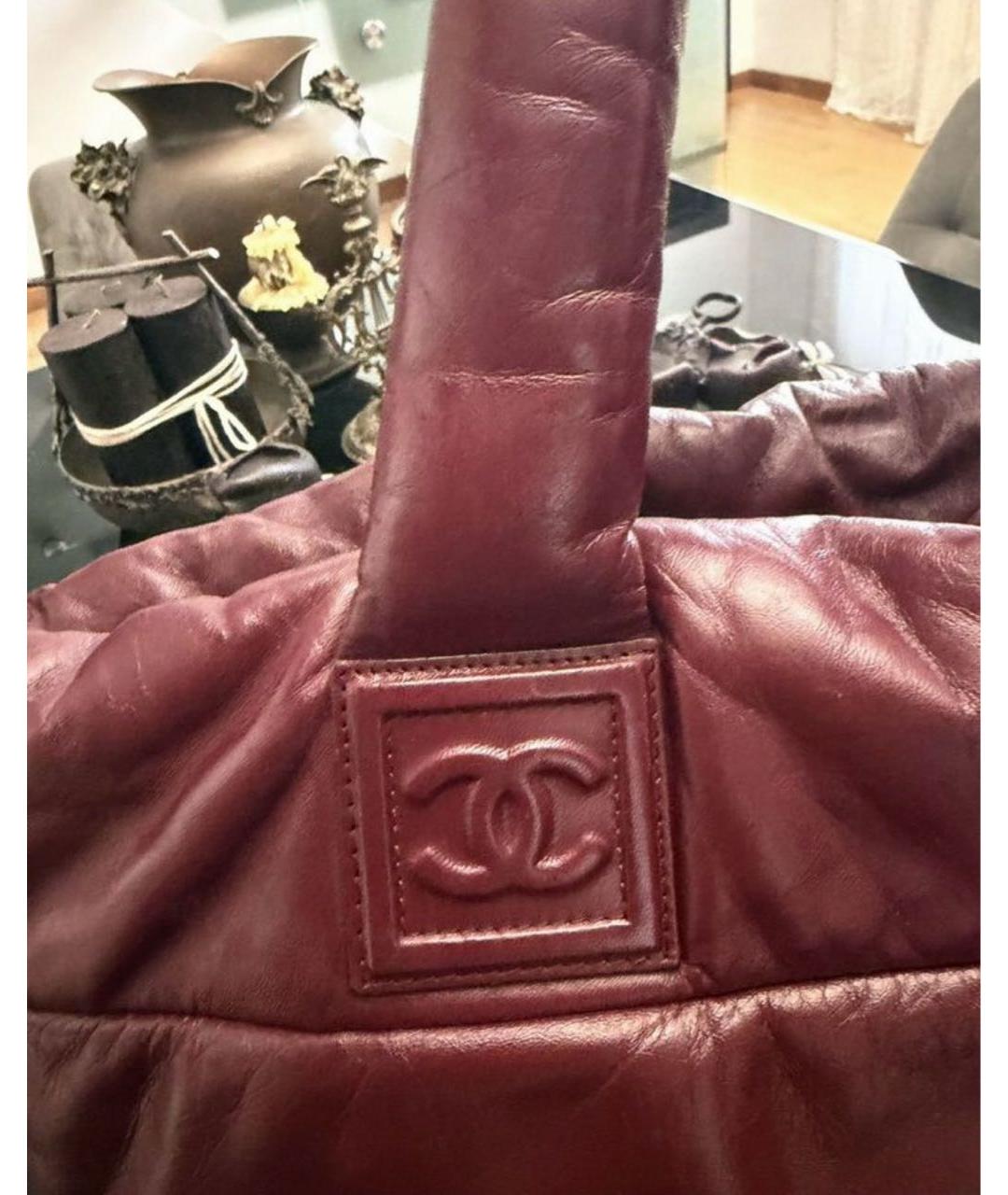 CHANEL Бордовая кожаная сумка с короткими ручками, фото 2