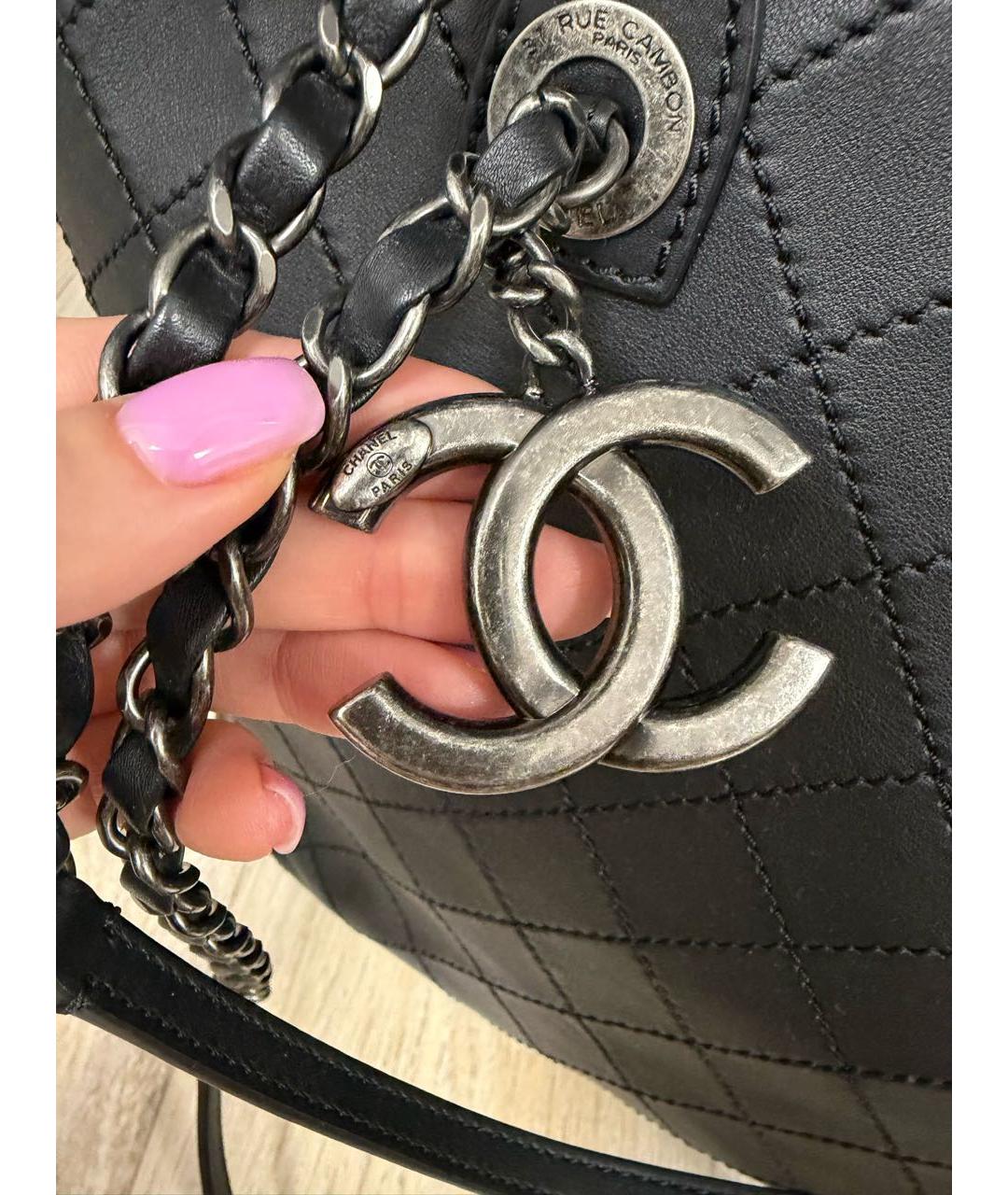 CHANEL Черная кожаная сумка тоут, фото 4