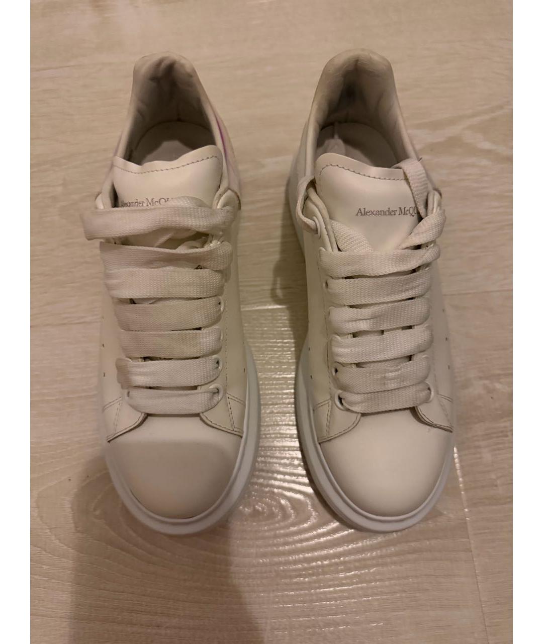 ALEXANDER MCQUEEN Белые кожаные кроссовки, фото 2