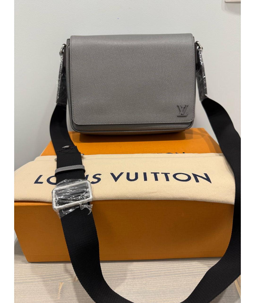 LOUIS VUITTON Серая кожаная сумка на плечо, фото 2