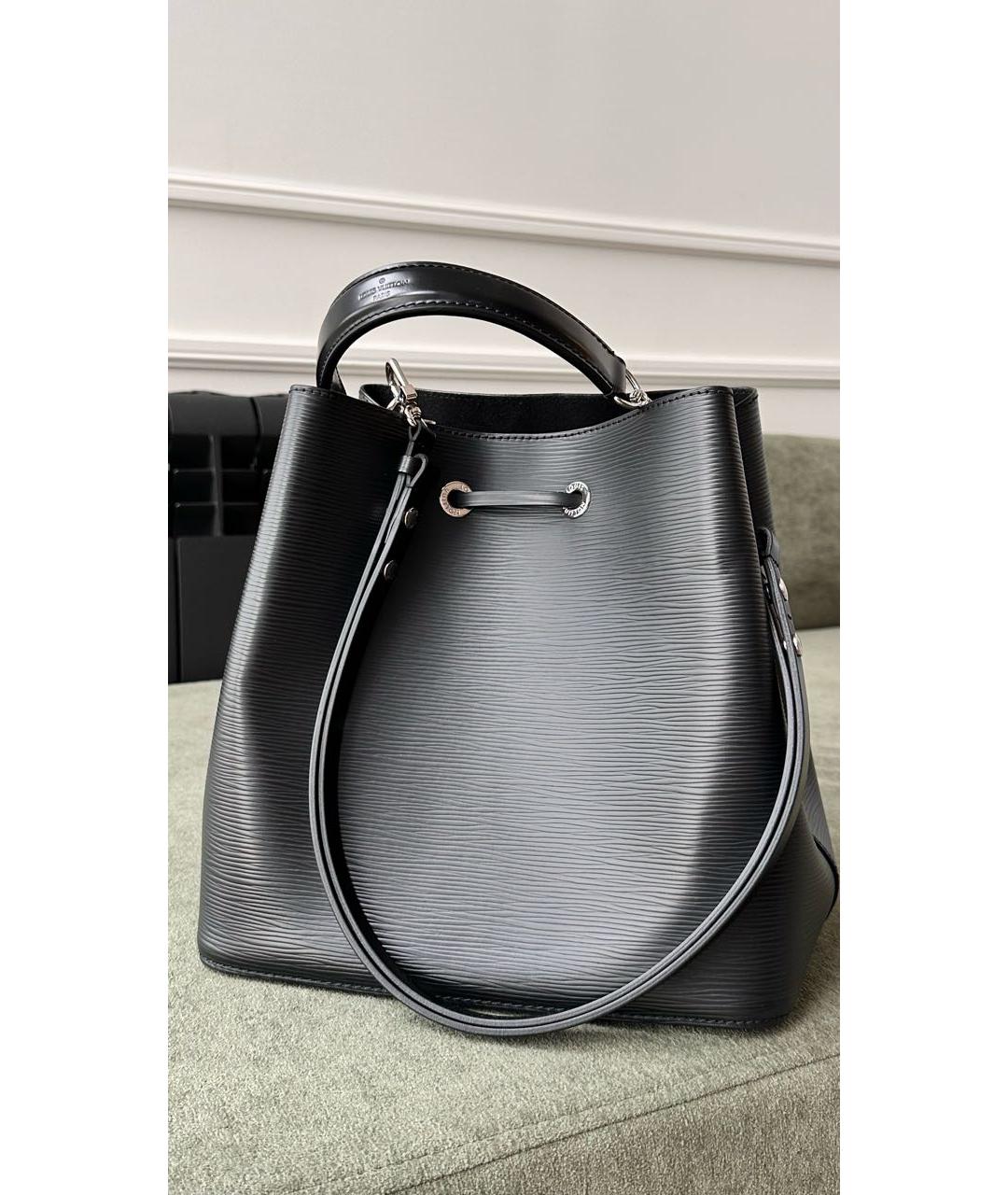 LOUIS VUITTON Черная кожаная сумка через плечо, фото 3