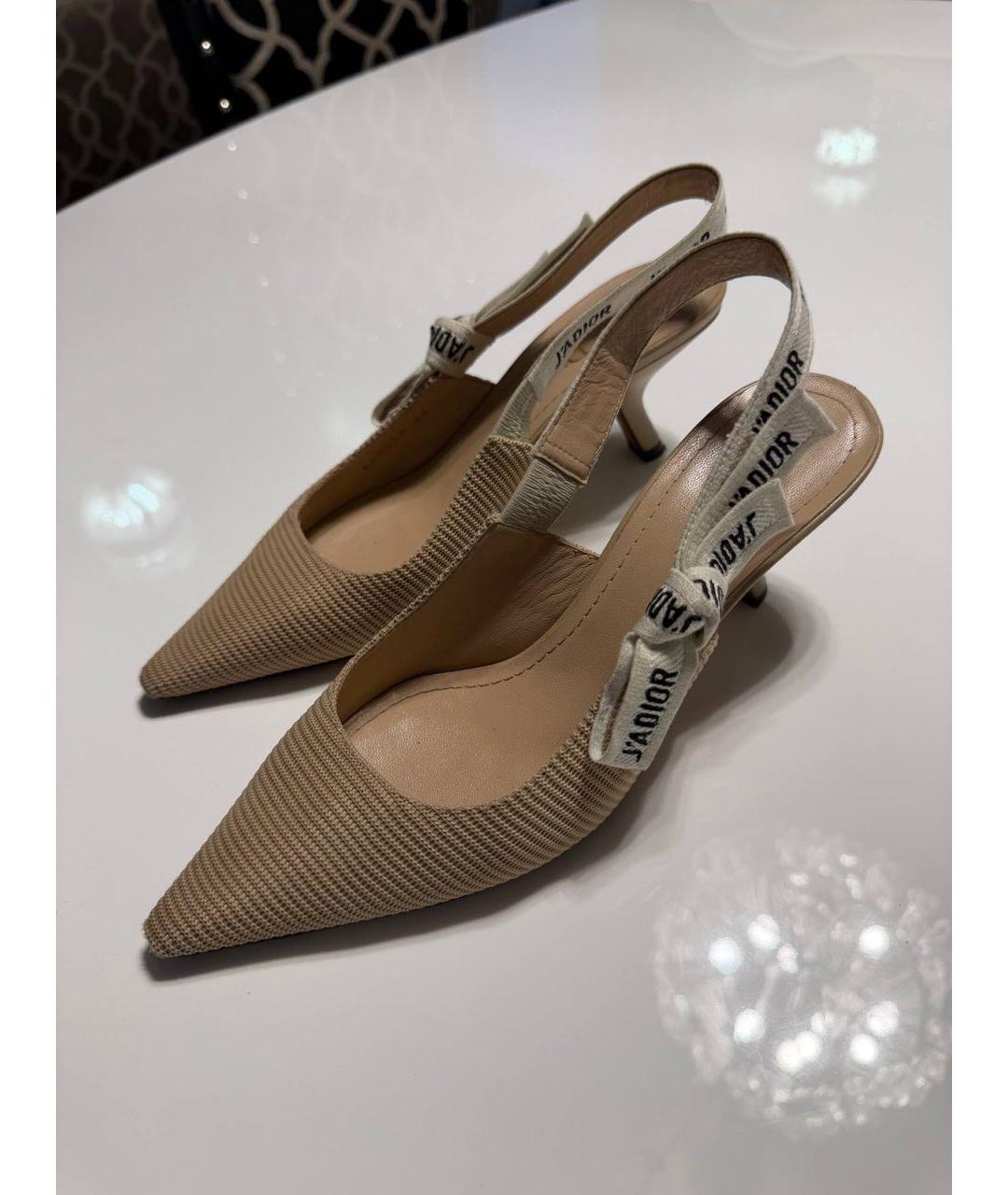 CHRISTIAN DIOR Бежевые текстильные лодочки на низком каблуке, фото 2