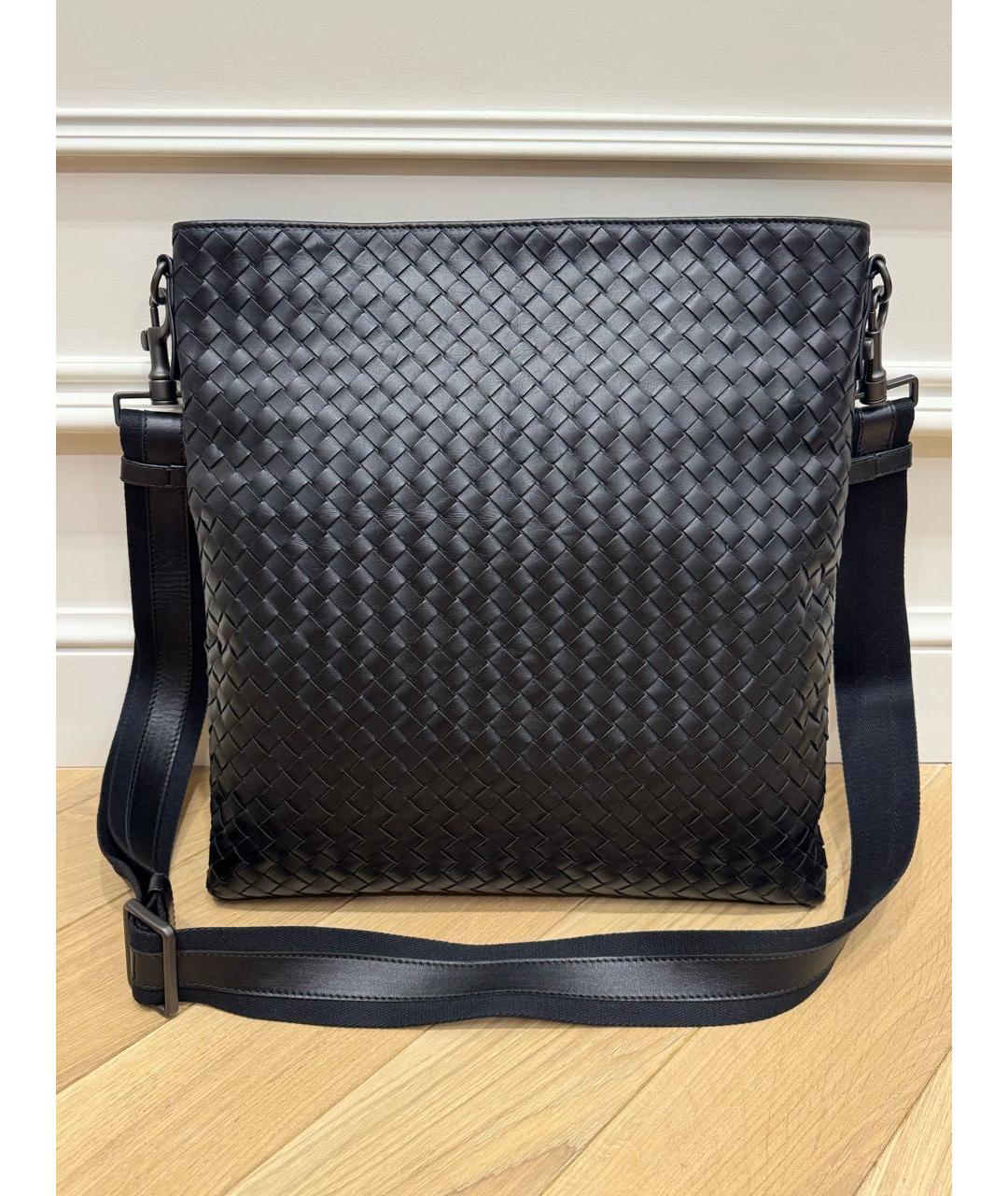 BOTTEGA VENETA Черная кожаная сумка на плечо, фото 9