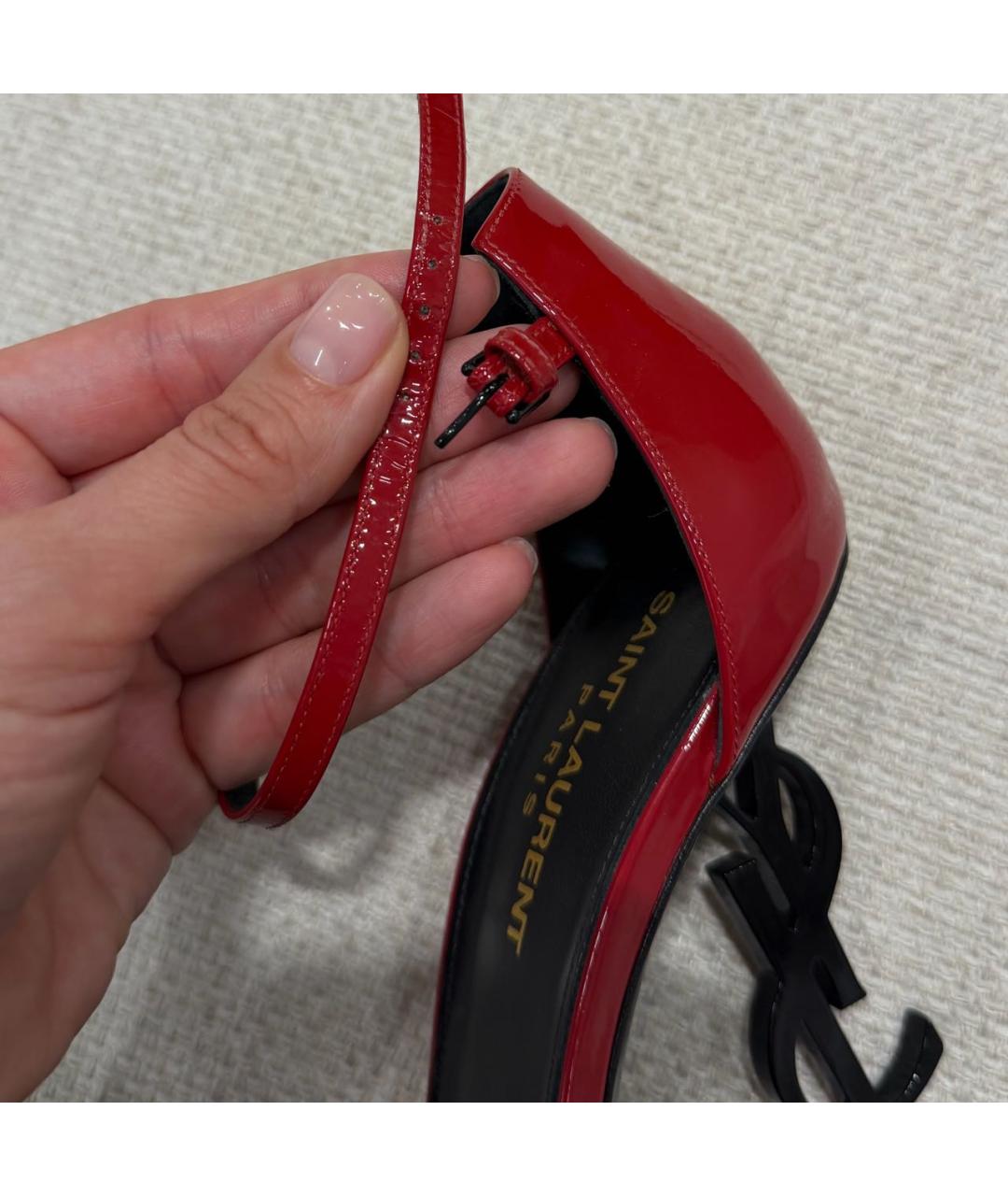 SAINT LAURENT Красные босоножки из лакированной кожи, фото 5
