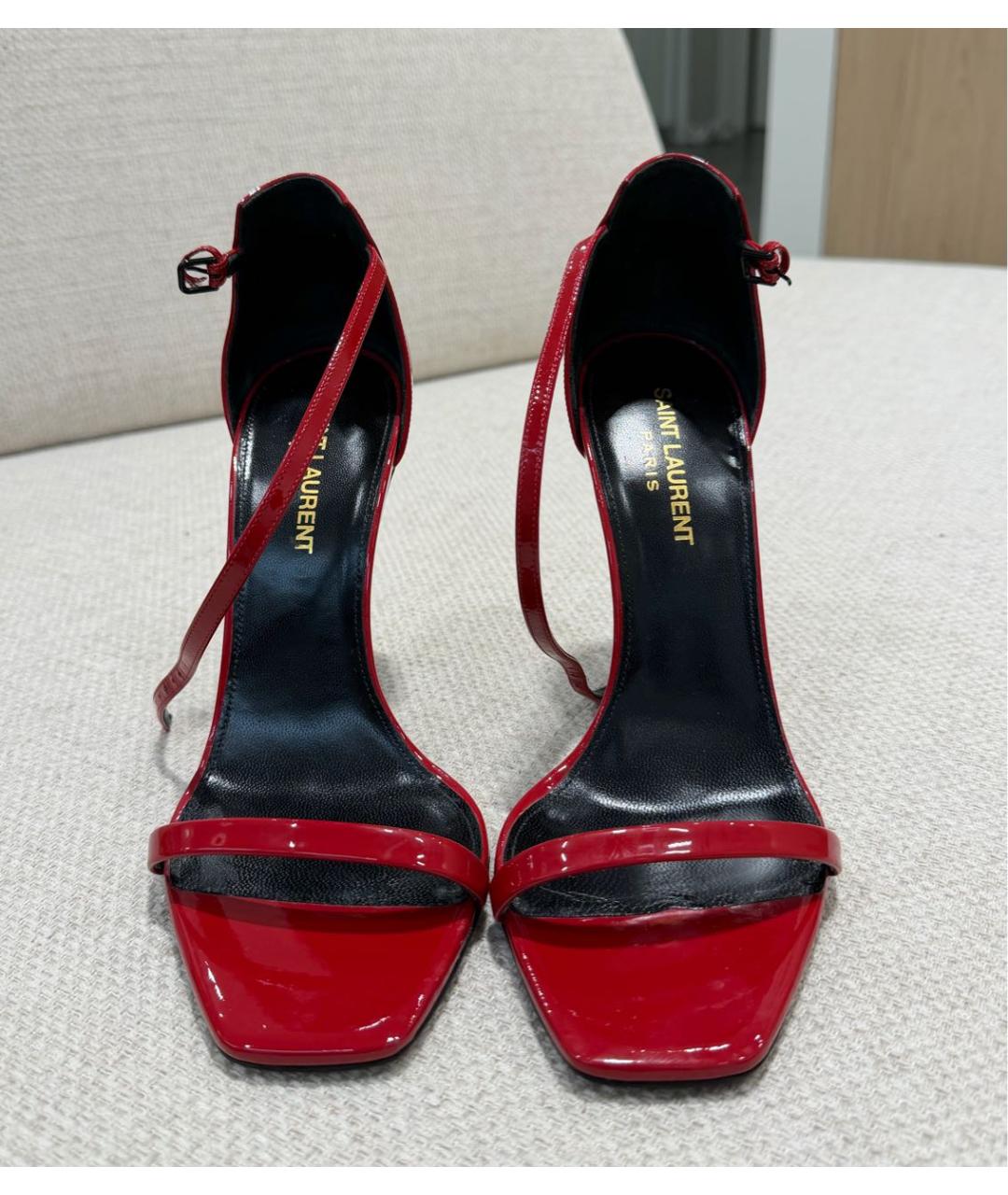 SAINT LAURENT Красные босоножки из лакированной кожи, фото 2