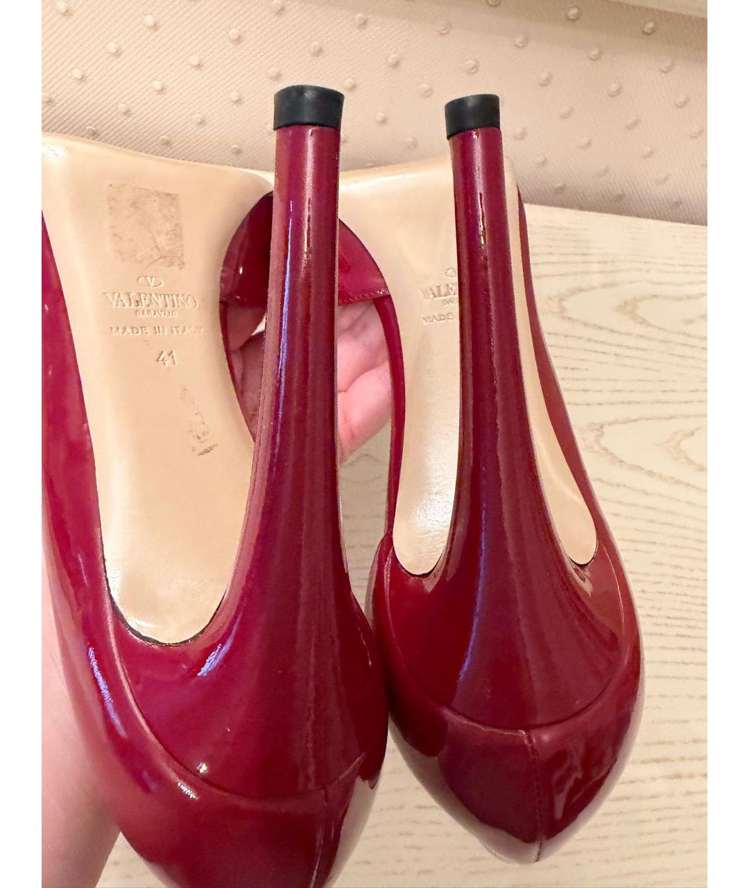 VALENTINO Бордовые туфли из лакированной кожи, фото 5